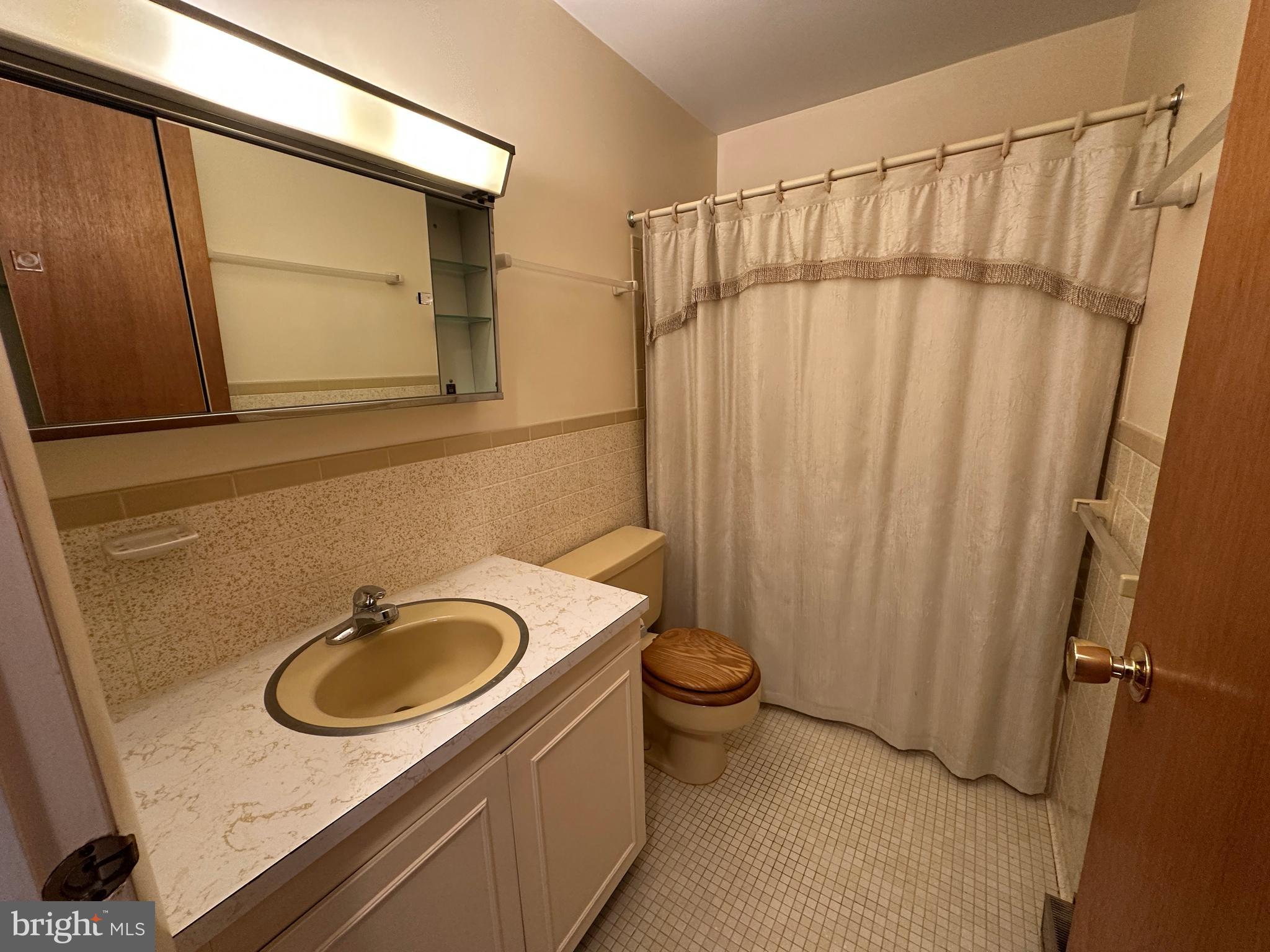 OAK RIDGE - Residential