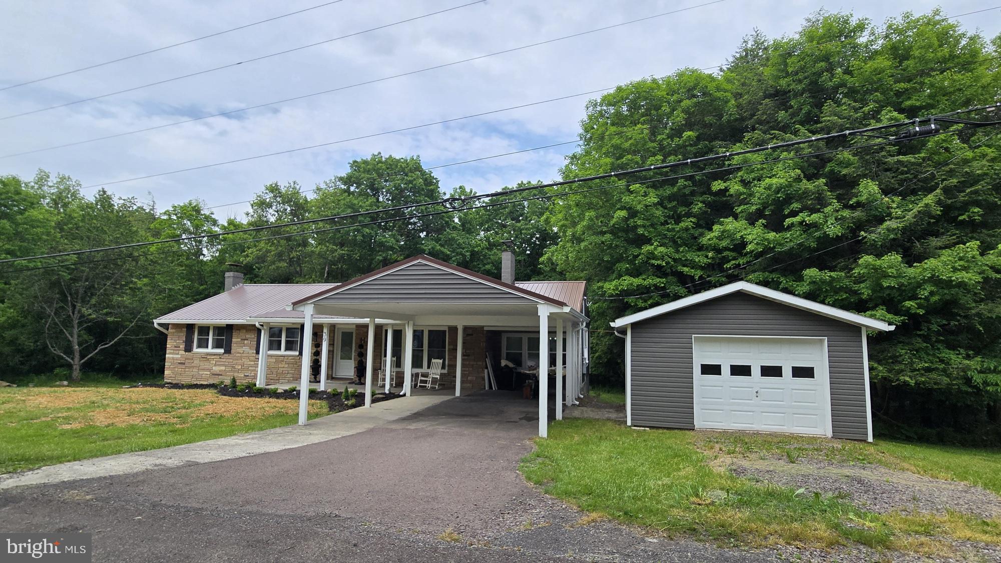 39 S OLD SHADE HOLLOW ROAD