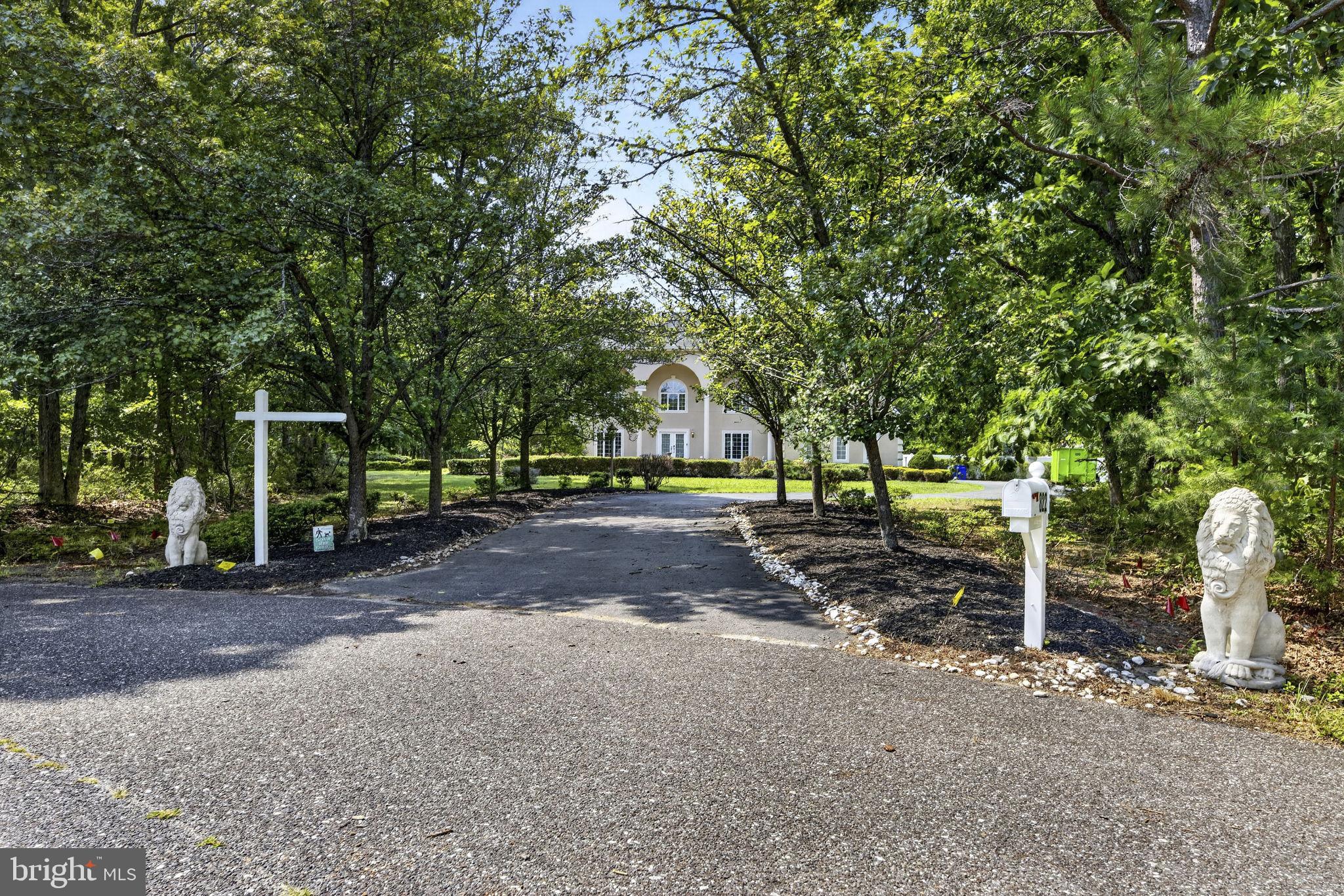 822 E HARLEQUIN DRIVE