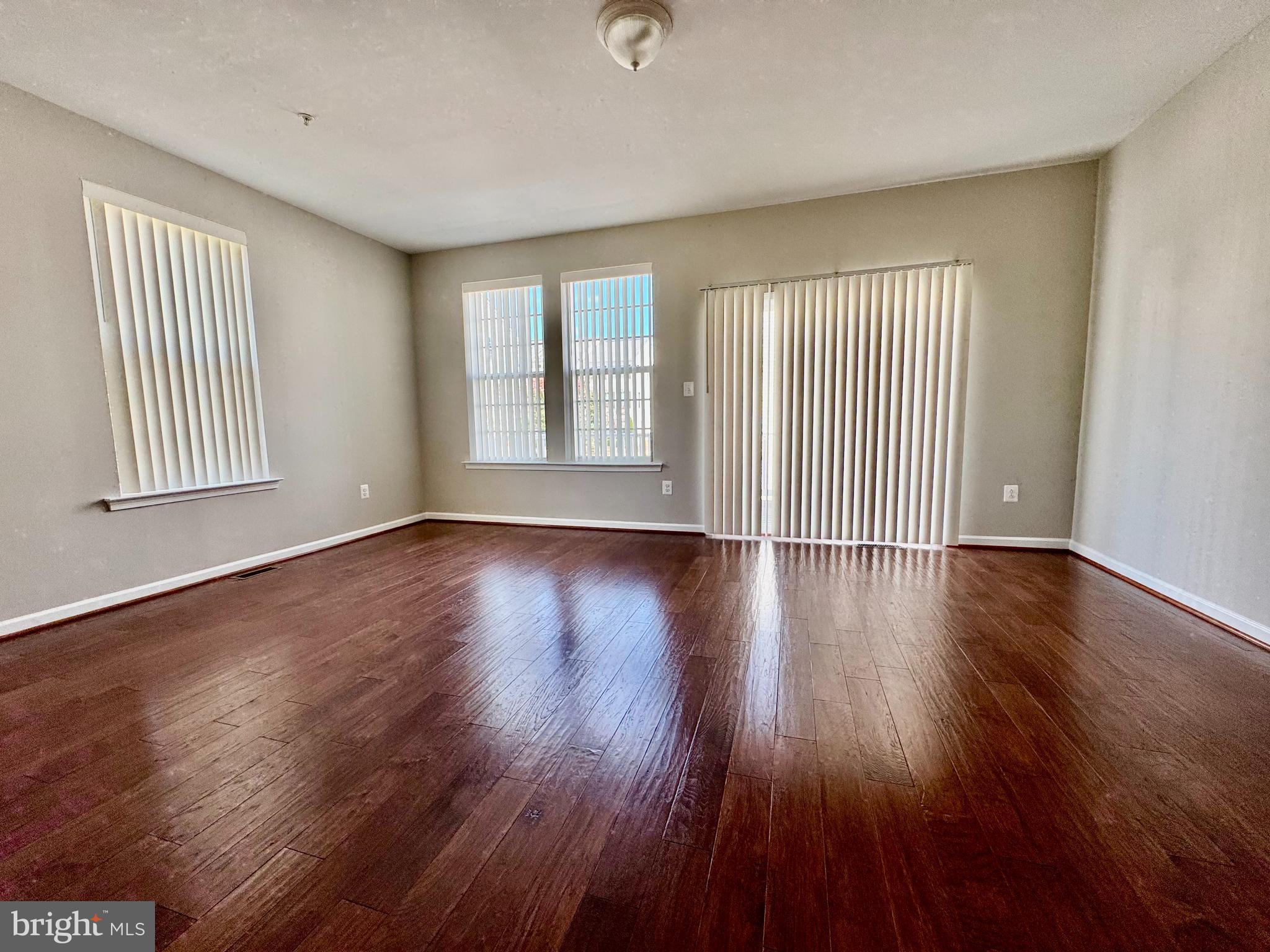 SENECA HILL - Residential Lease