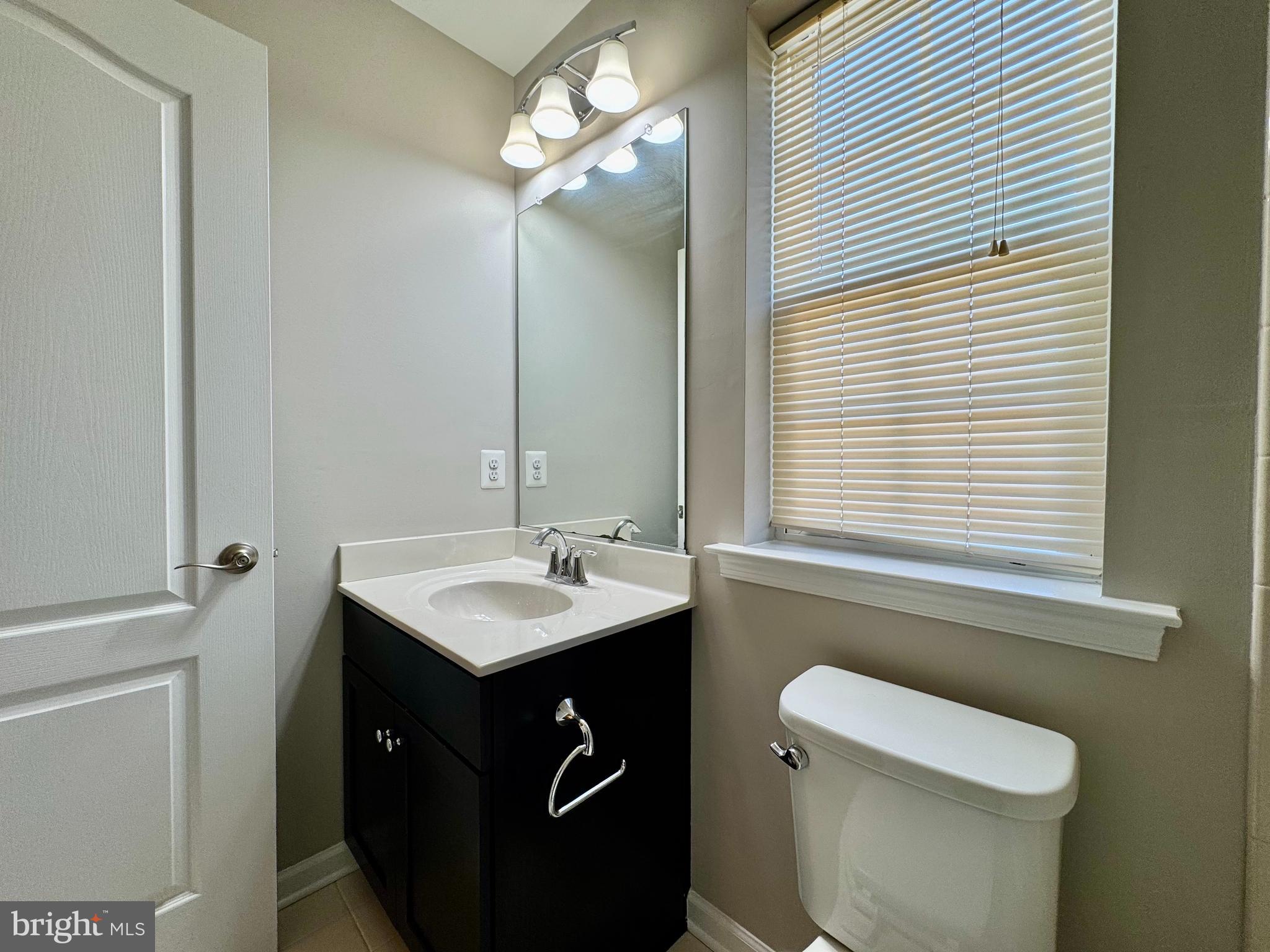 SENECA HILL - Residential Lease