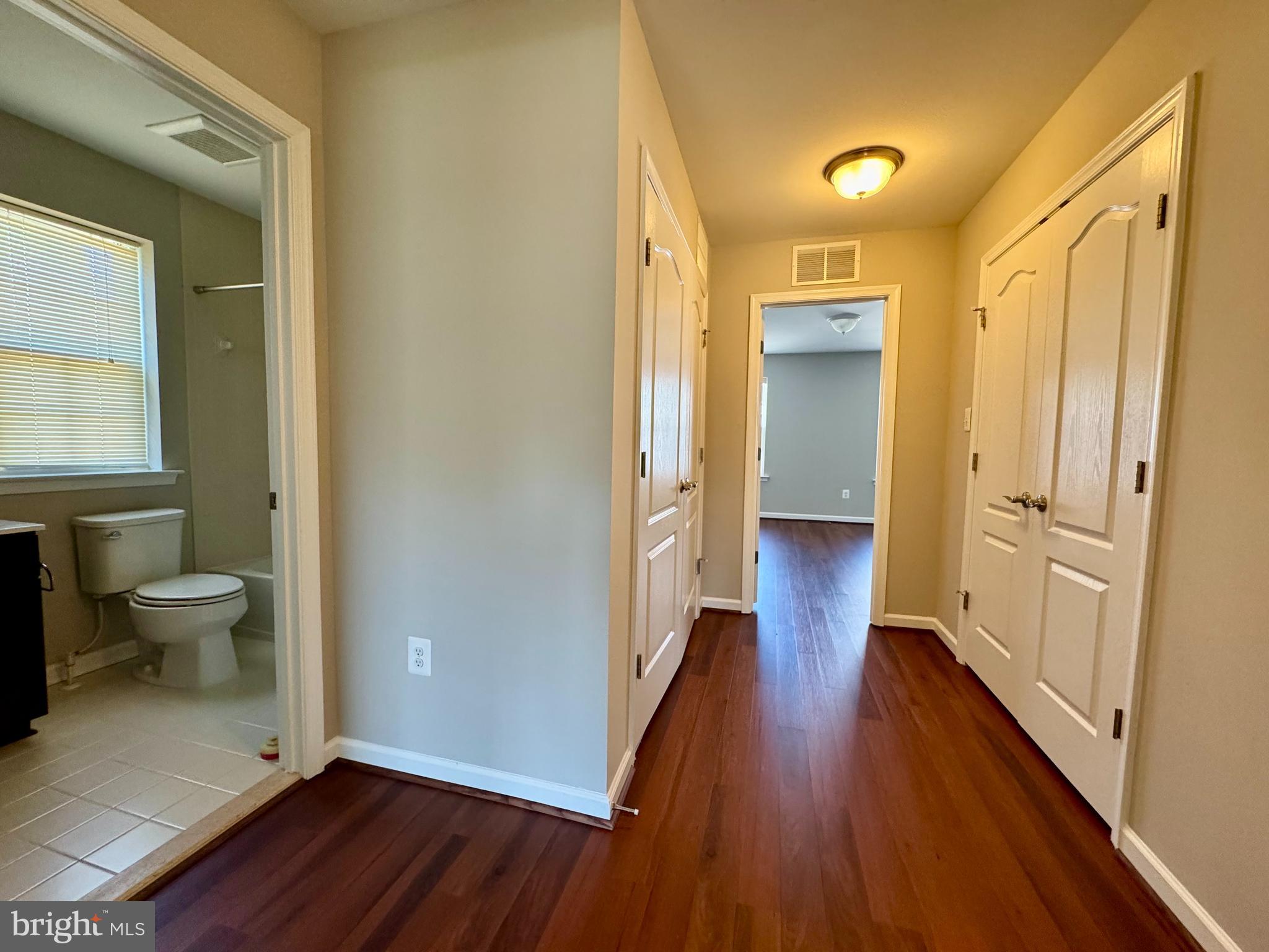 SENECA HILL - Residential Lease