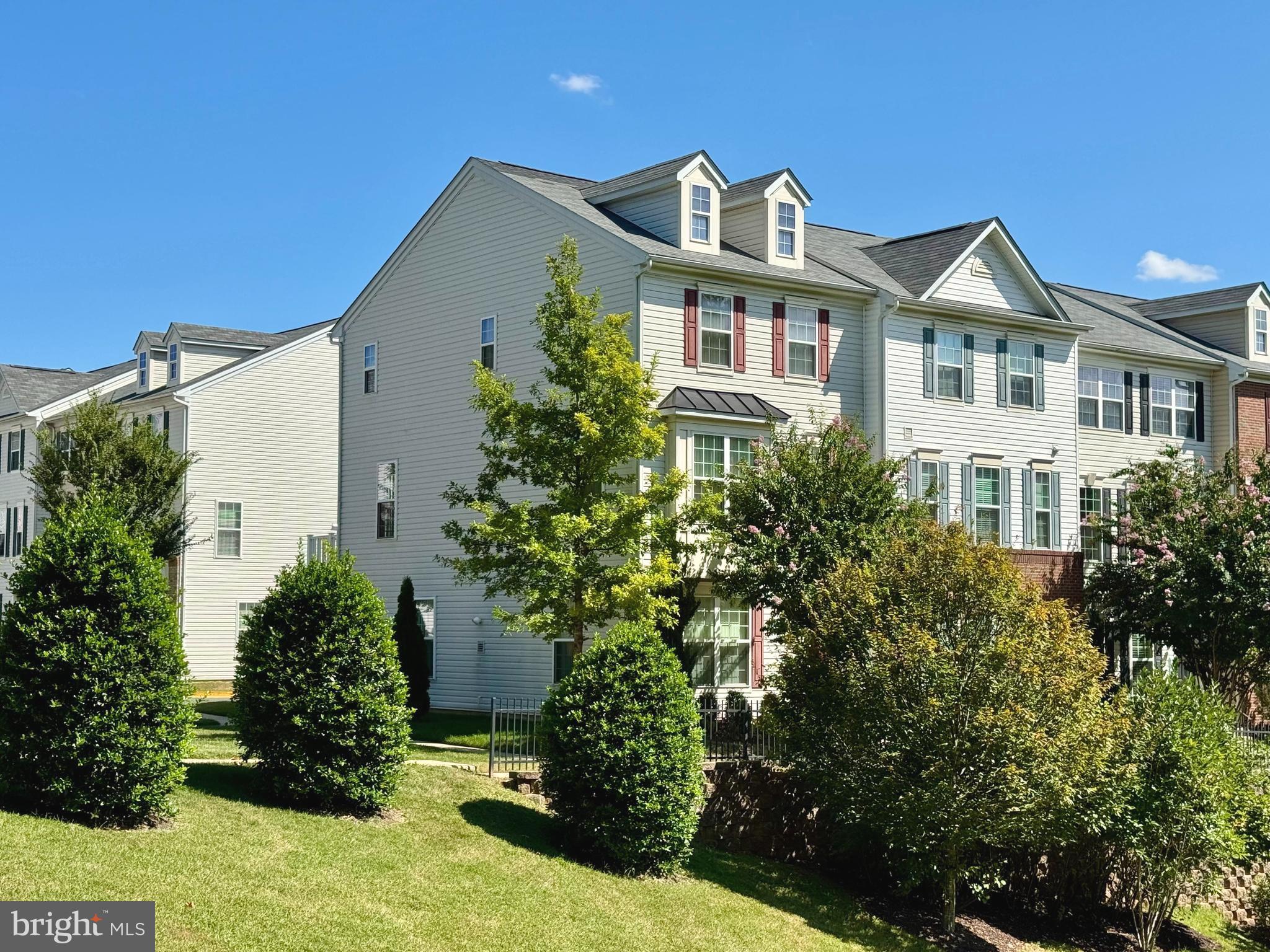 SENECA HILL - Residential Lease