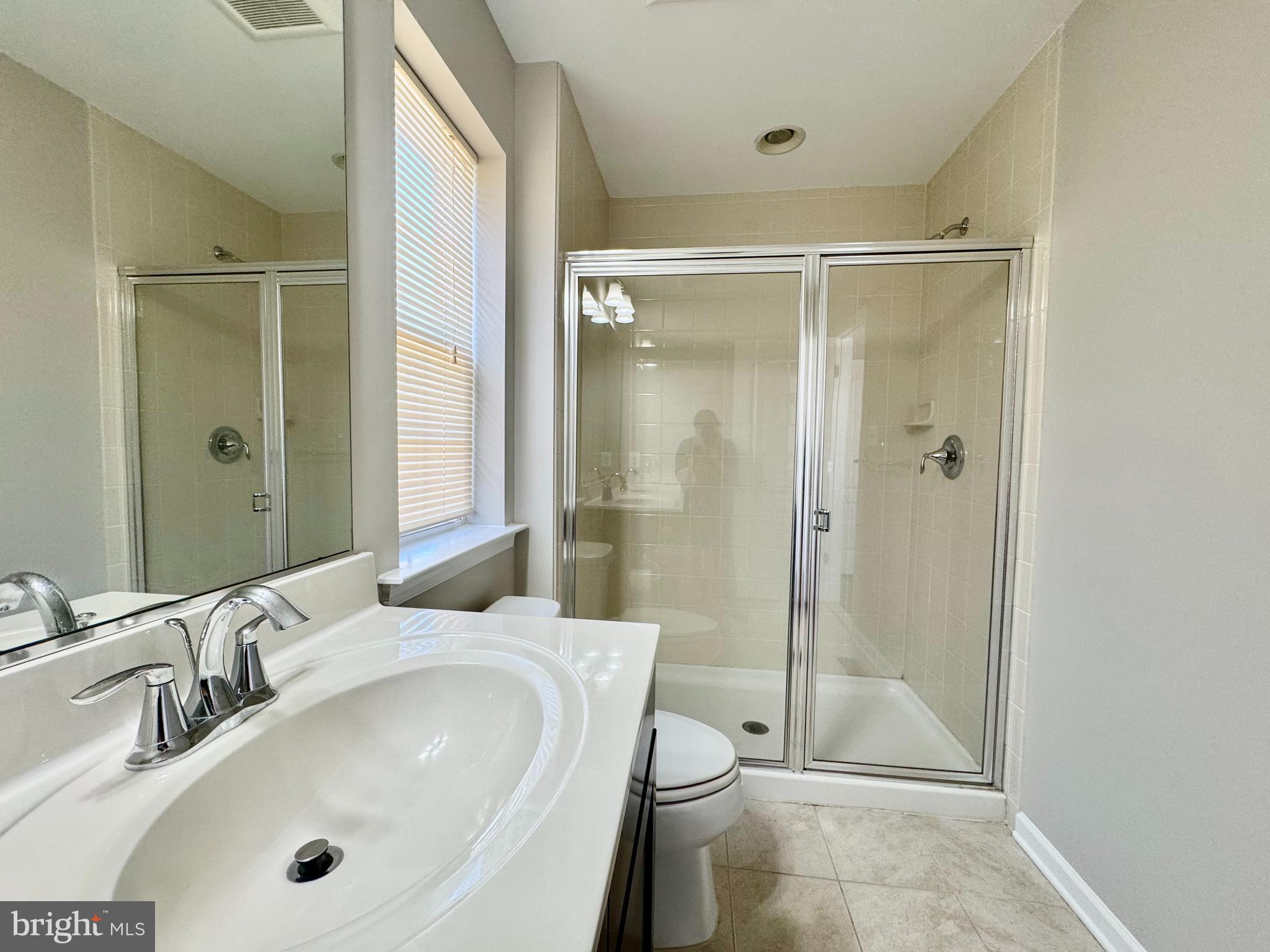 SENECA HILL - Residential Lease