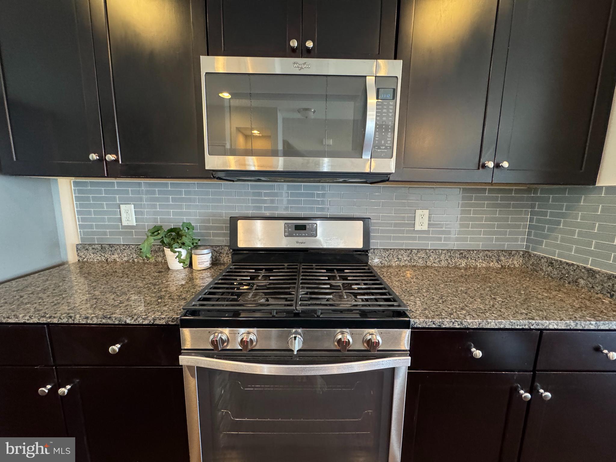 SENECA HILL - Residential Lease