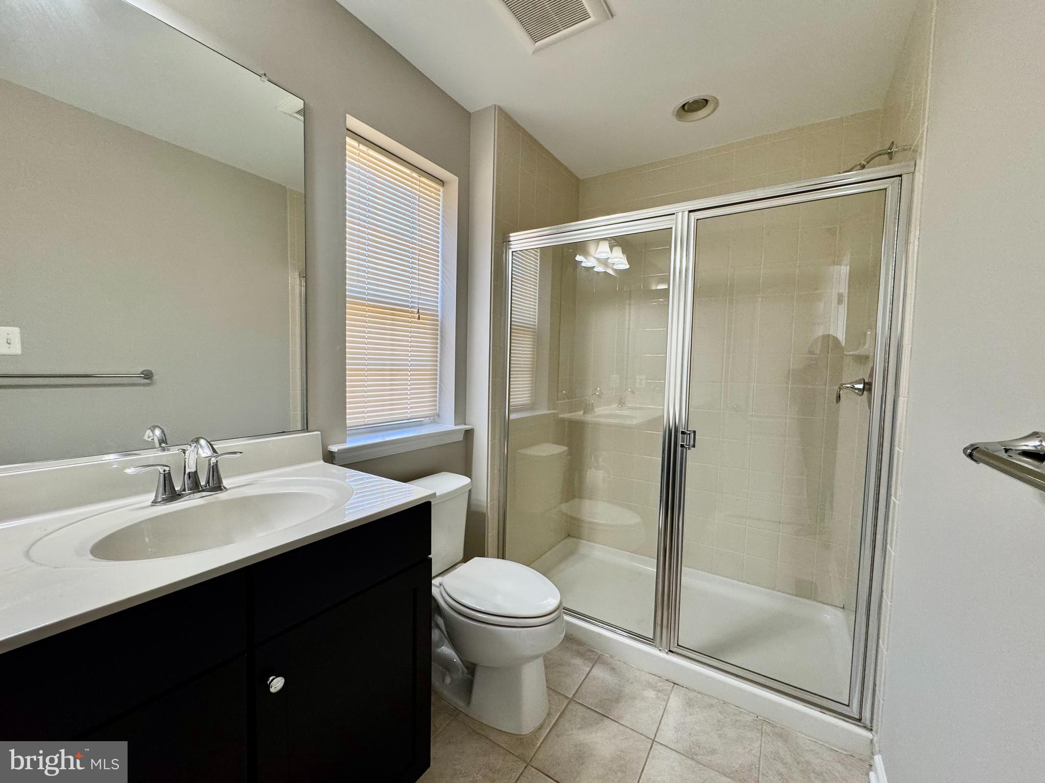 SENECA HILL - Residential Lease