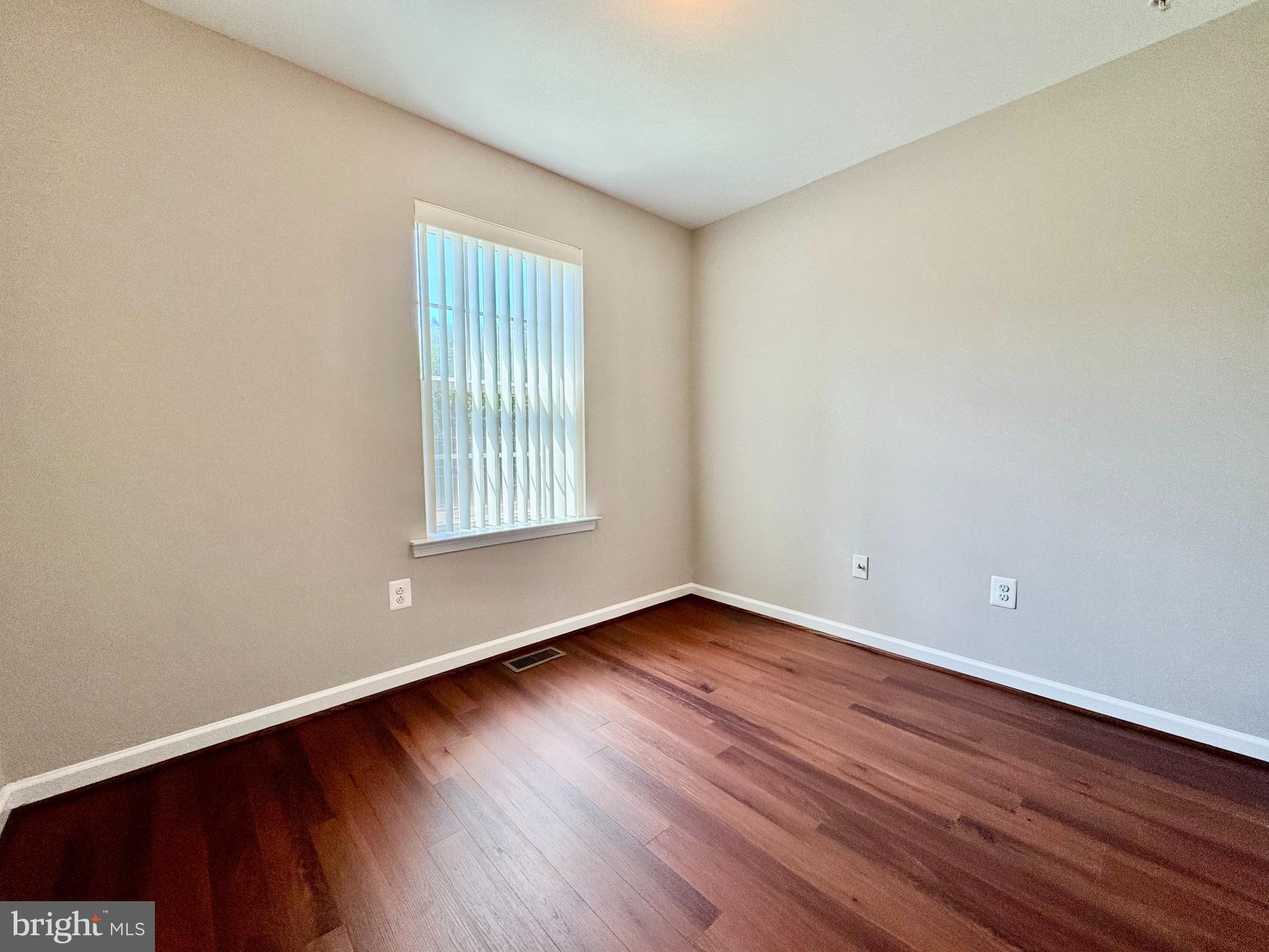 SENECA HILL - Residential Lease