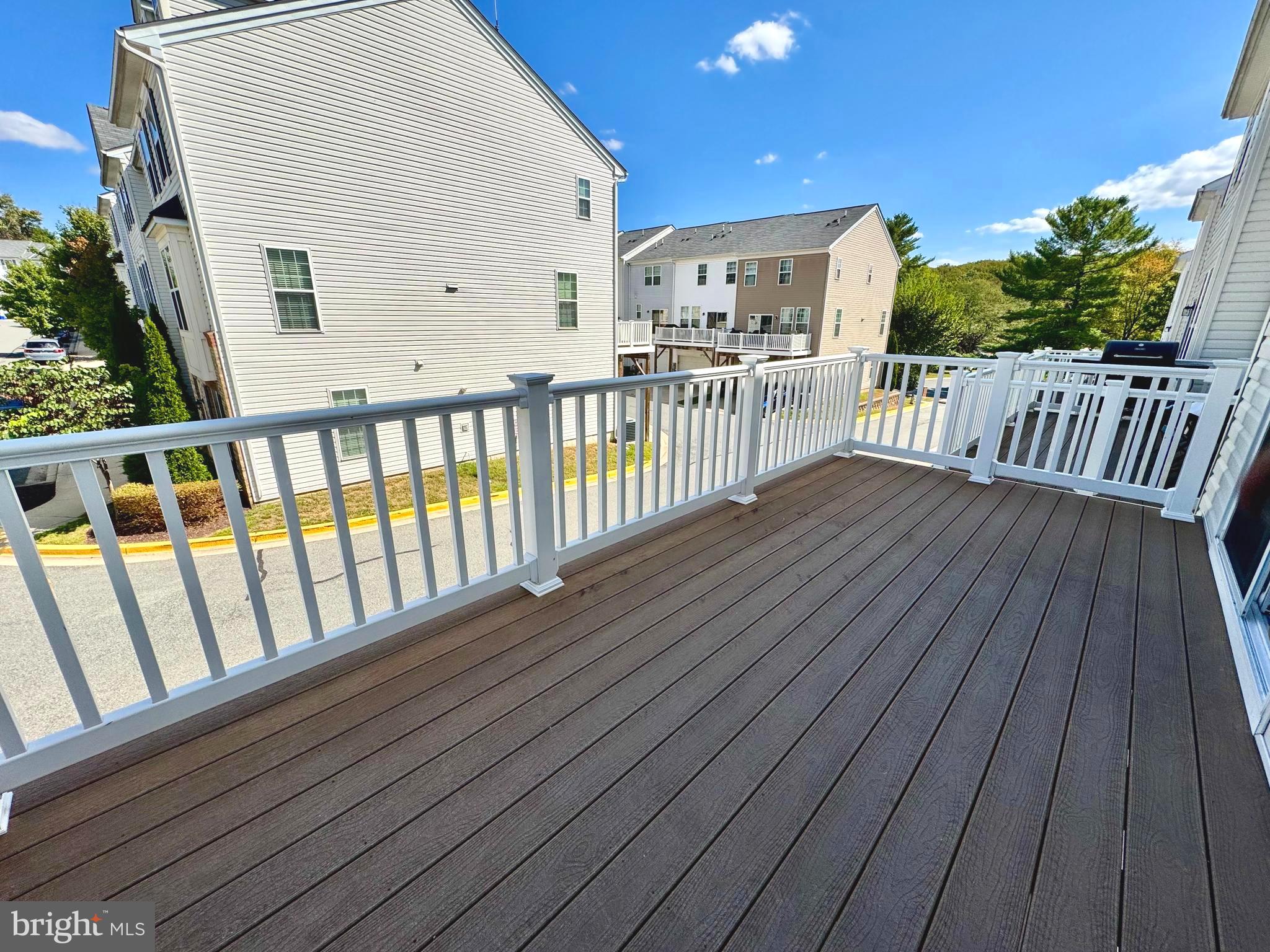 SENECA HILL - Residential Lease