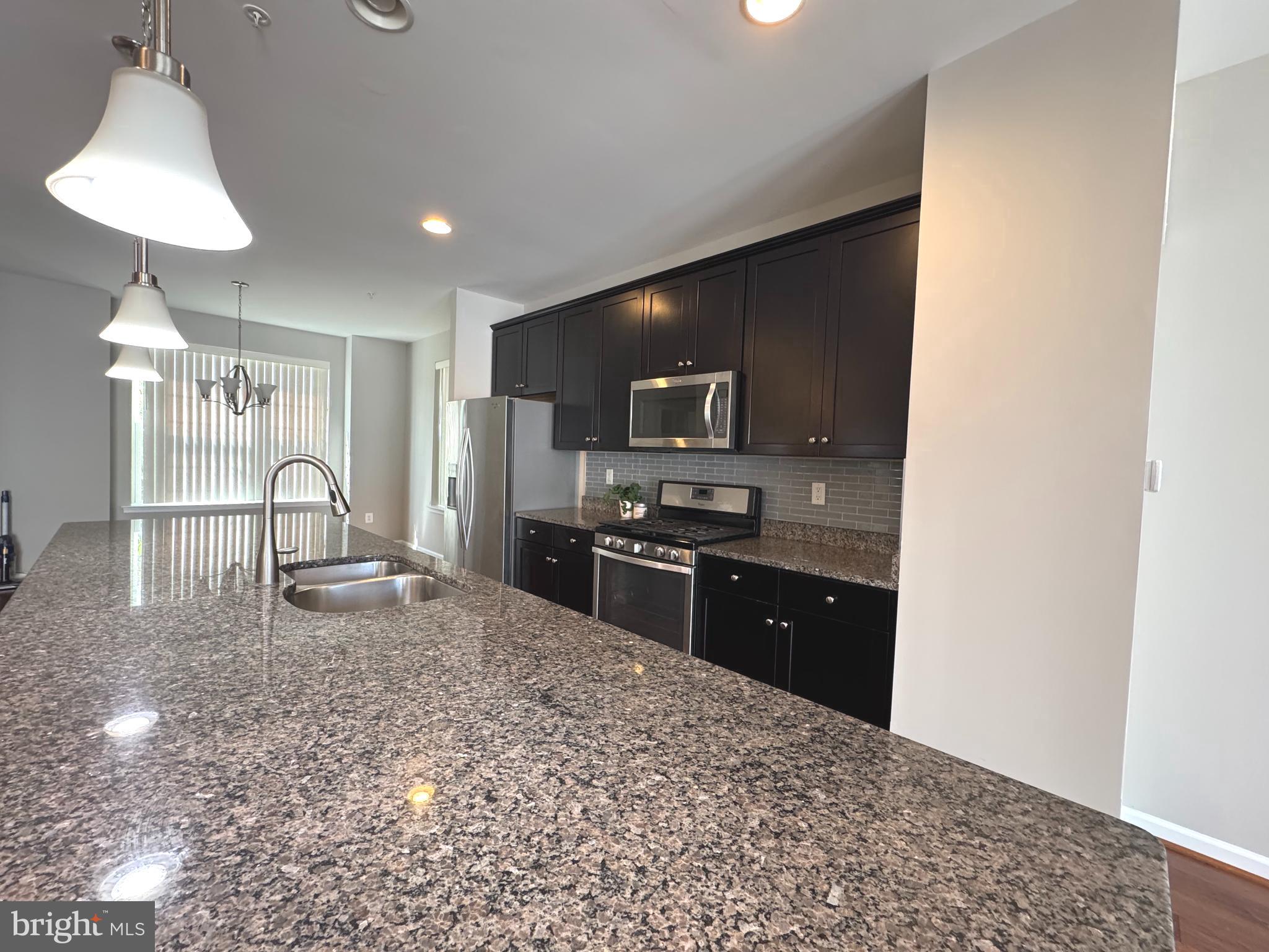 SENECA HILL - Residential Lease