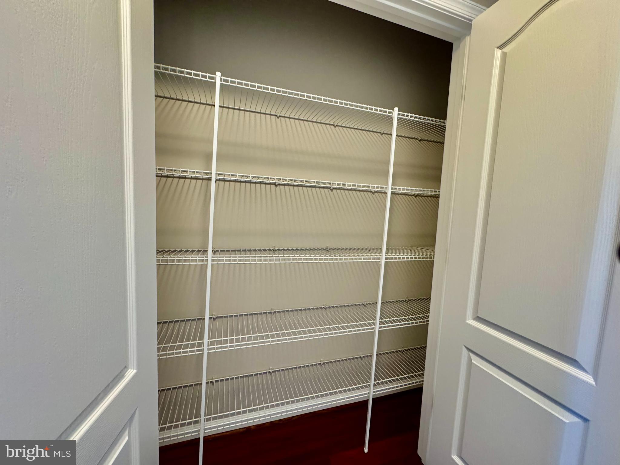 SENECA HILL - Residential Lease