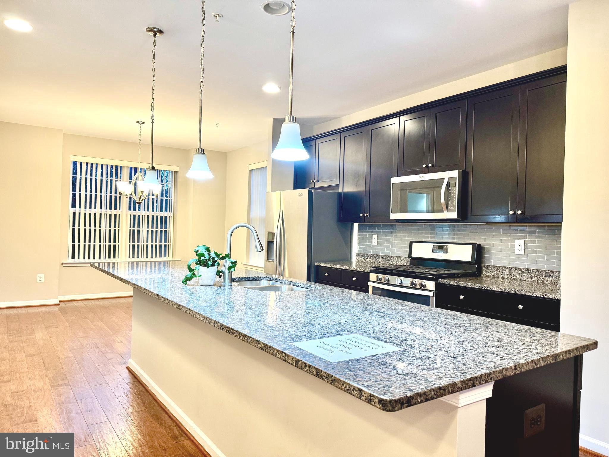 SENECA HILL - Residential Lease