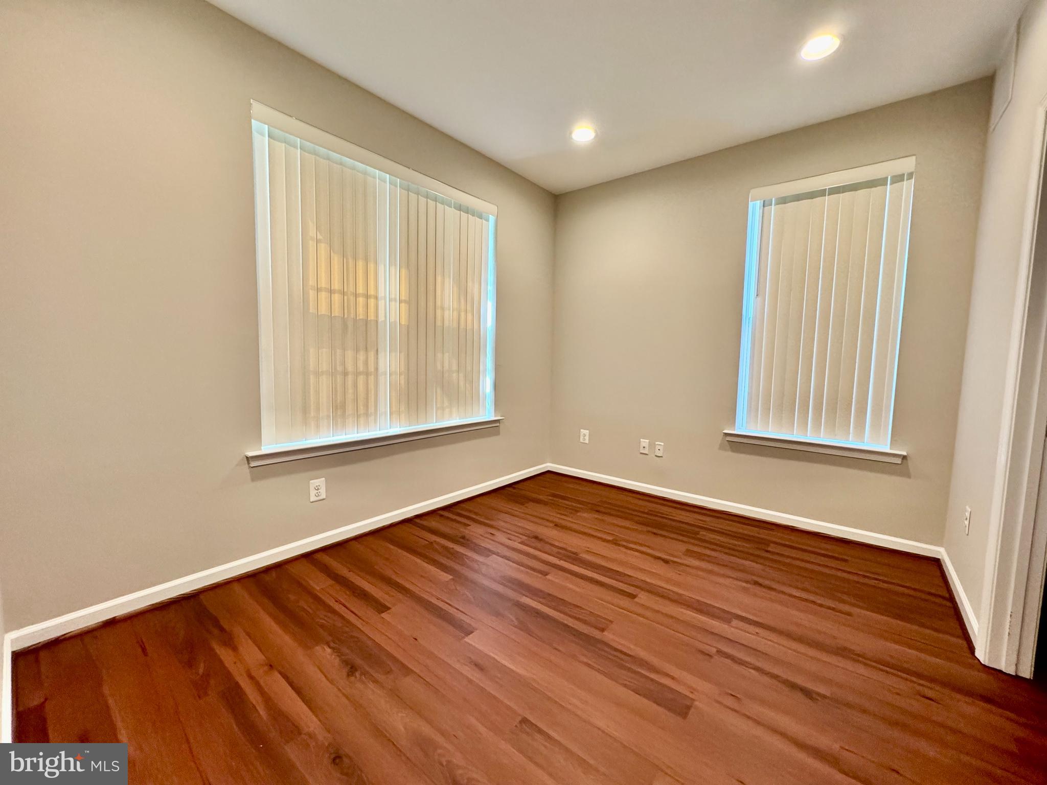 SENECA HILL - Residential Lease