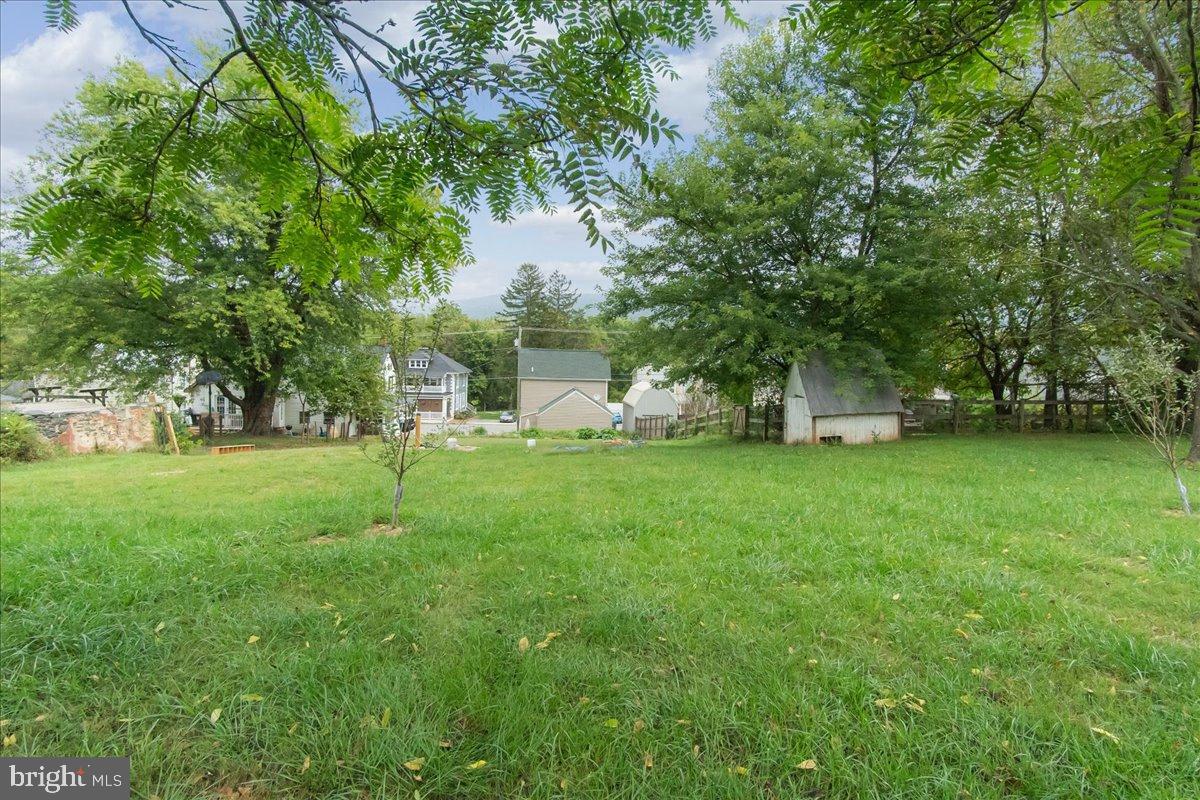 ROHRERSVILLE - Residential