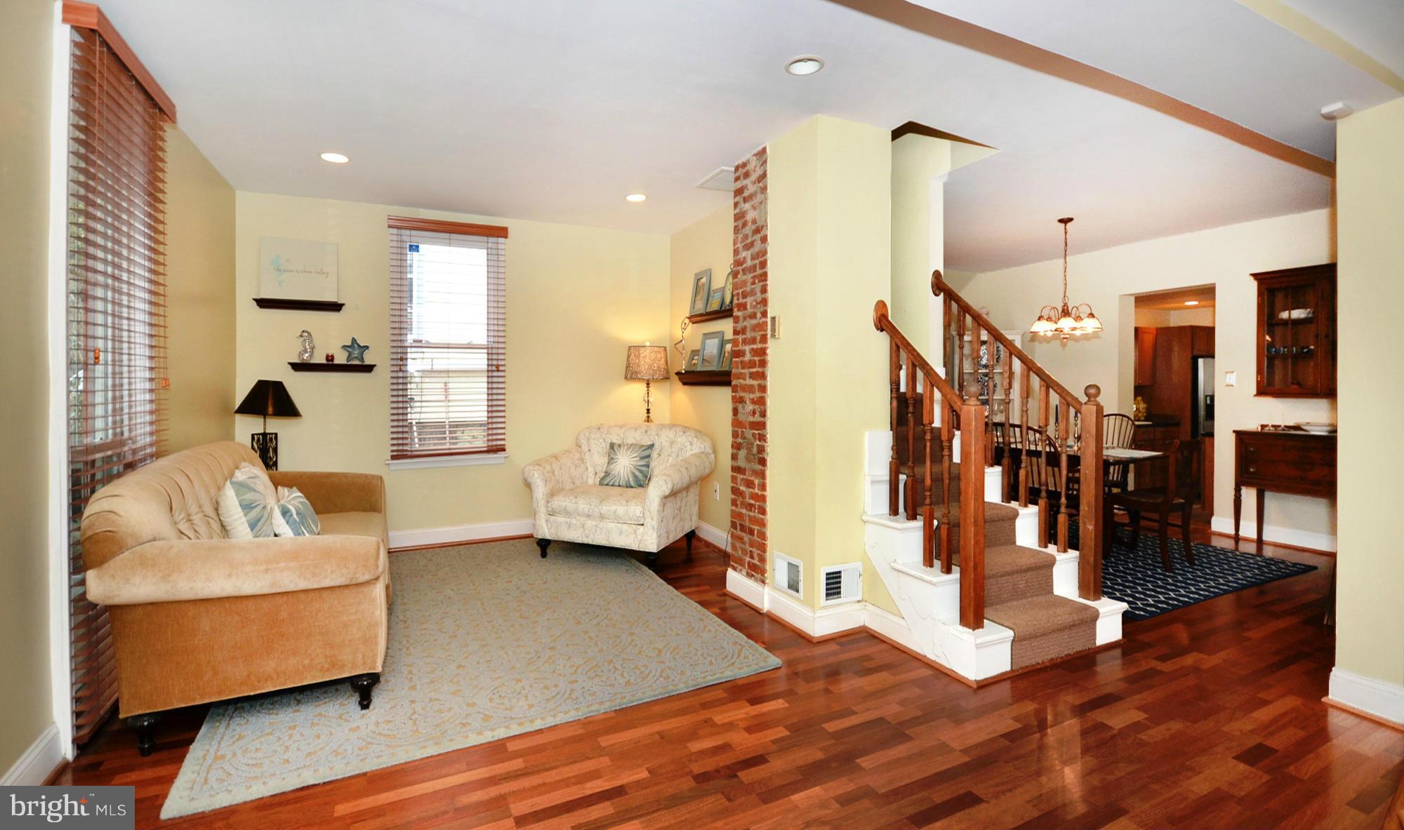 MOUNT WASHINGTON - Residential