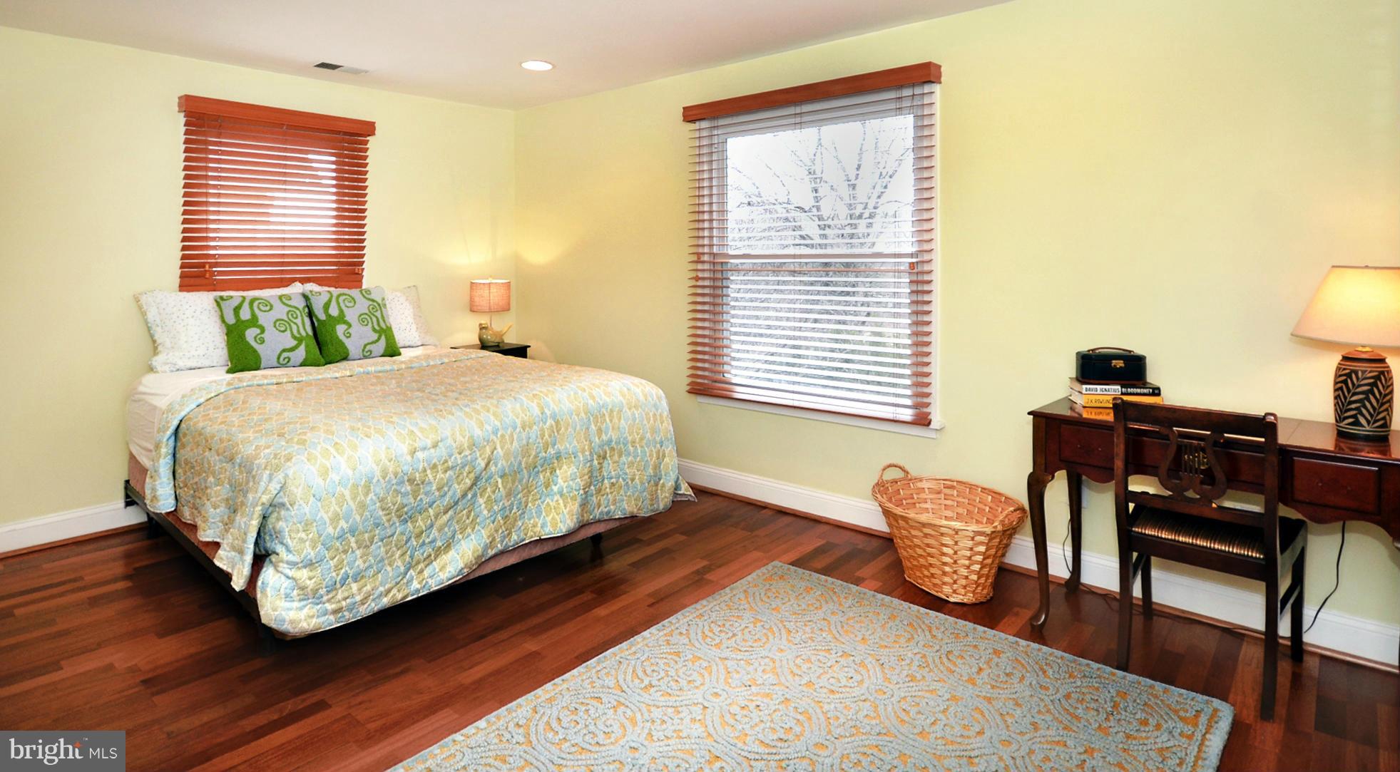 MOUNT WASHINGTON - Residential