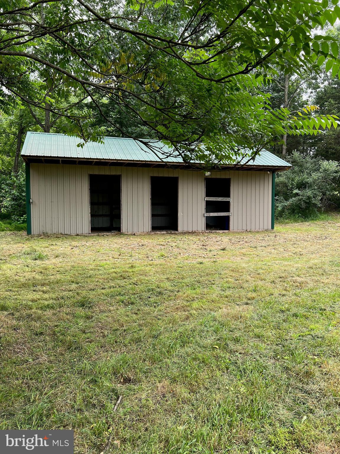 POTOMAC RIVER FARMS - Land