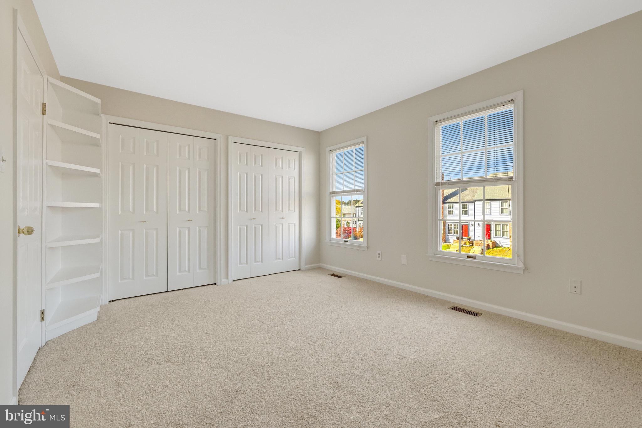 ASHBURN VILLAGE - Residential Lease