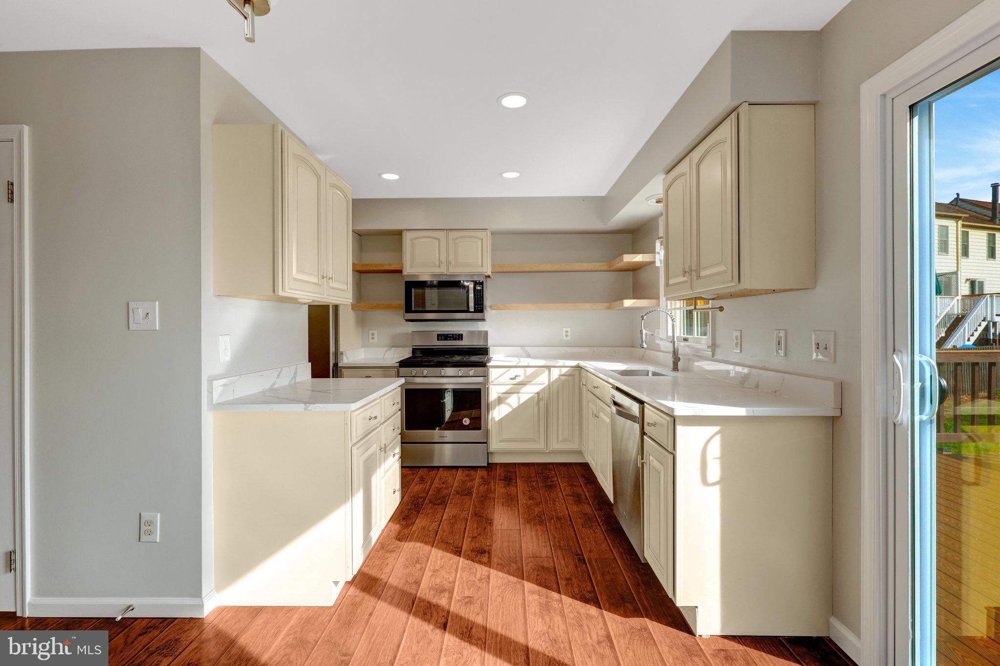 ASHBURN VILLAGE - Residential Lease