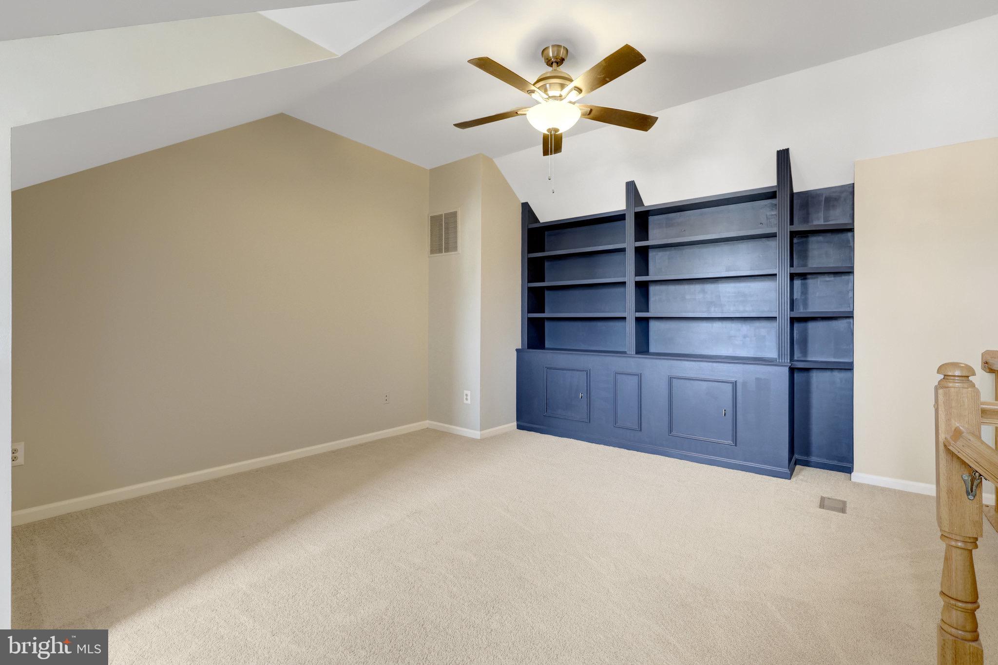 ASHBURN VILLAGE - Residential Lease