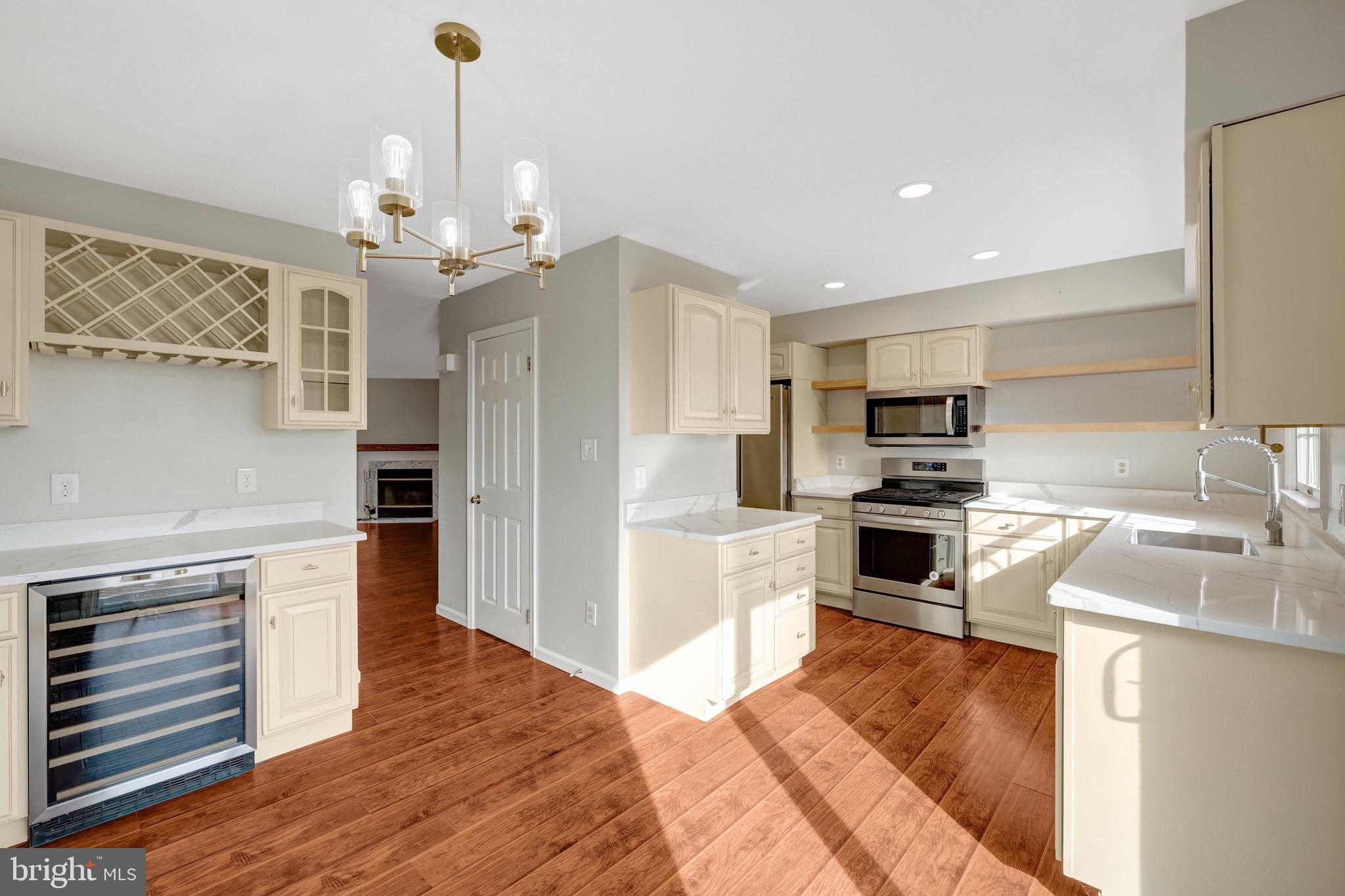 ASHBURN VILLAGE - Residential Lease