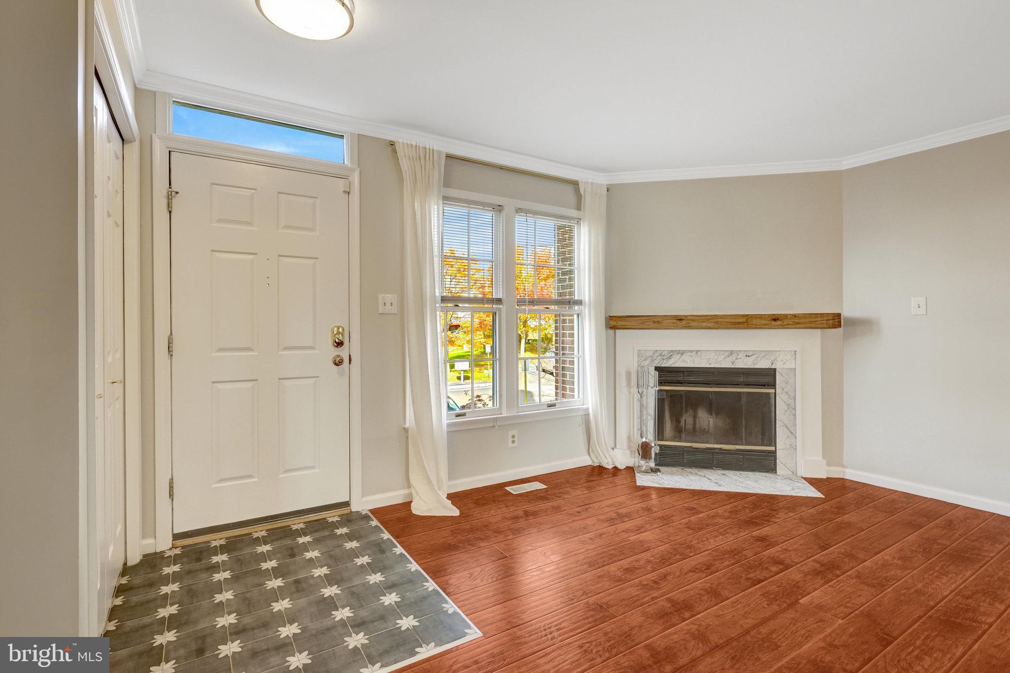 ASHBURN VILLAGE - Residential Lease