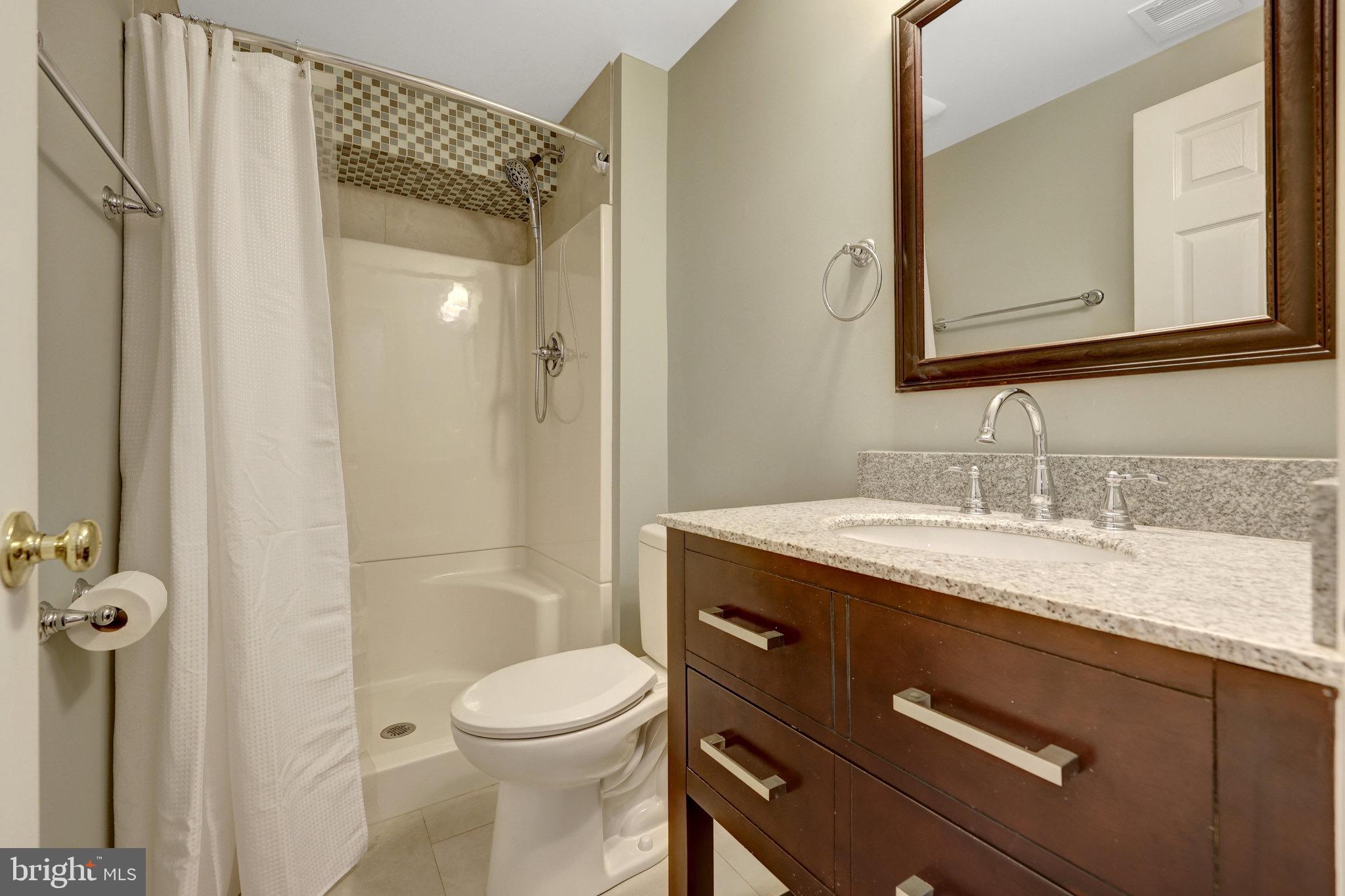 ASHBURN VILLAGE - Residential Lease