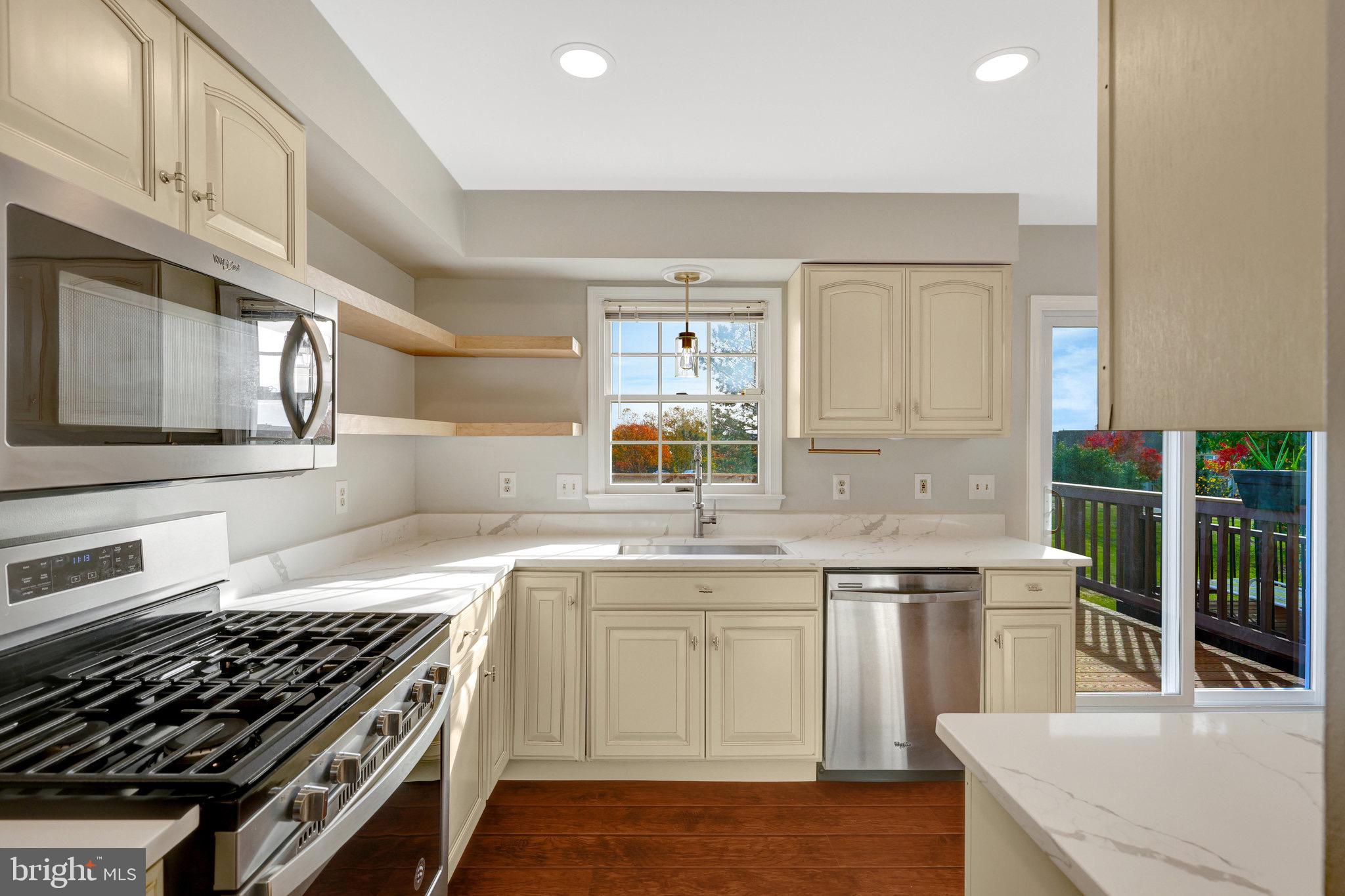 ASHBURN VILLAGE - Residential Lease