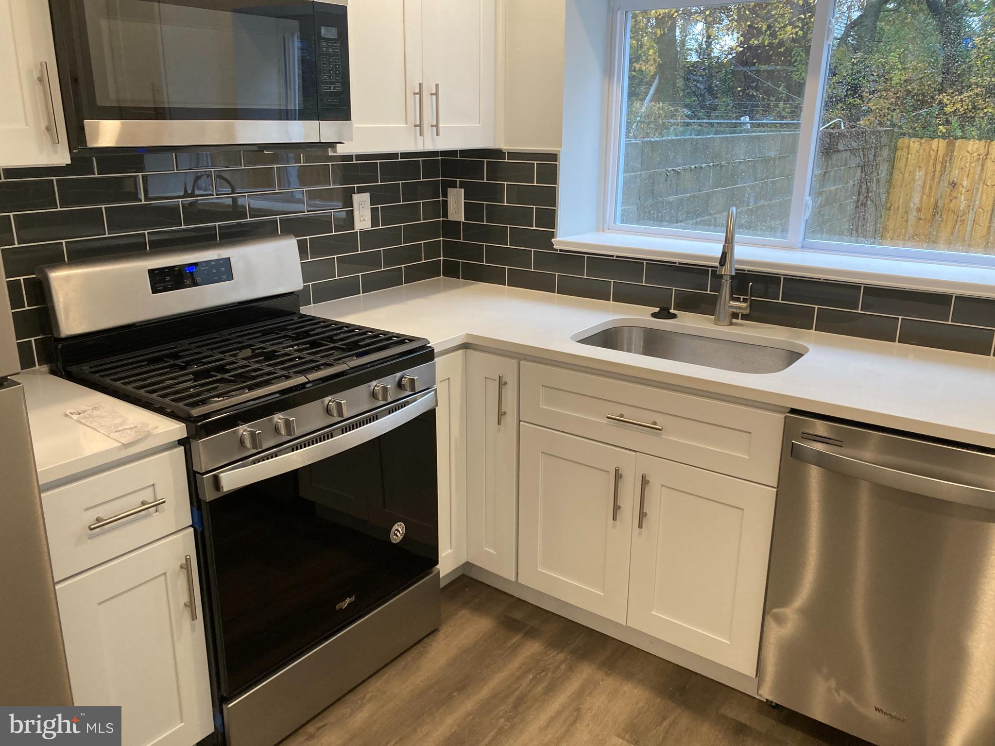 PORT RICHMOND - Residential