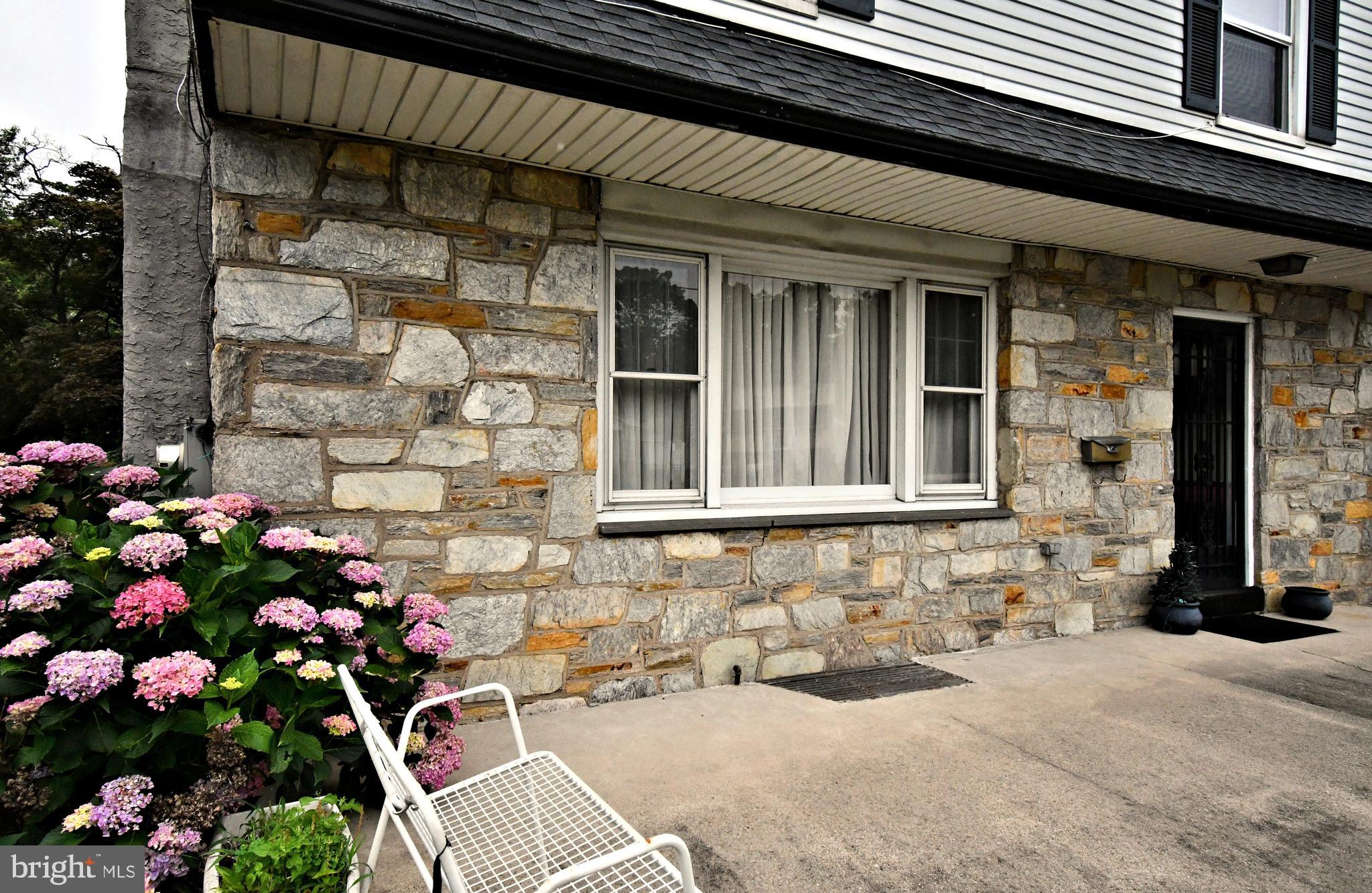 805 EASTON ROAD