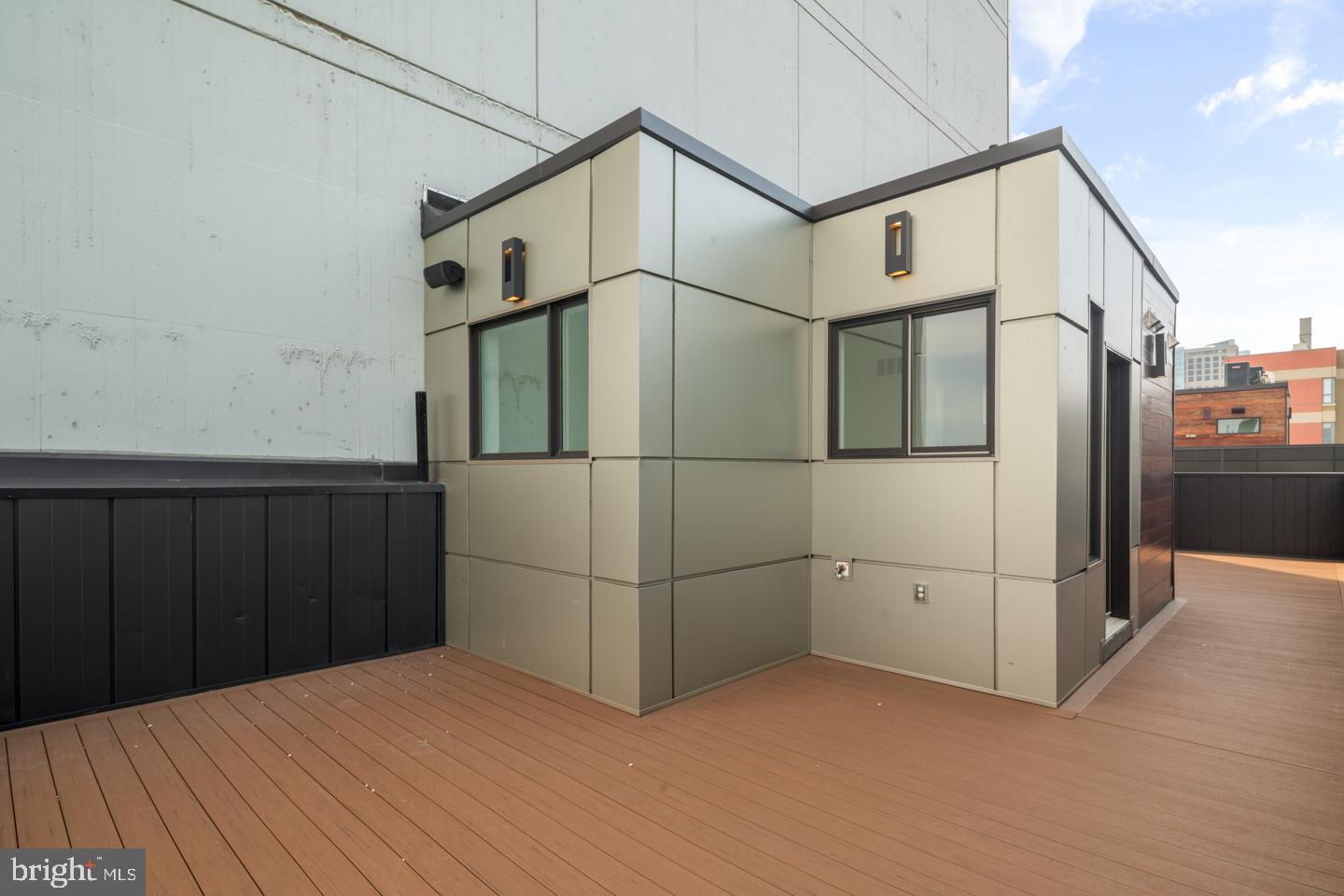 SOCIETY HILL - Residential