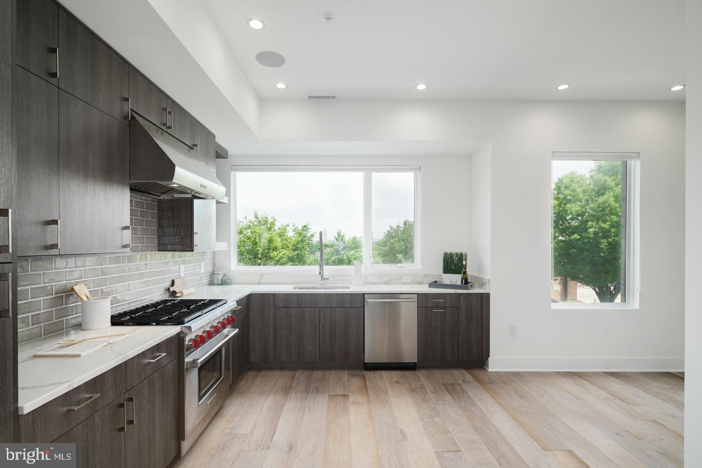 SOCIETY HILL - Residential