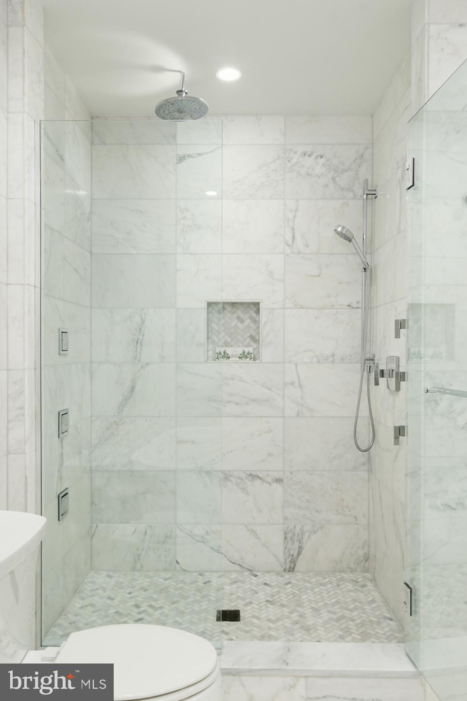 SOCIETY HILL - Residential