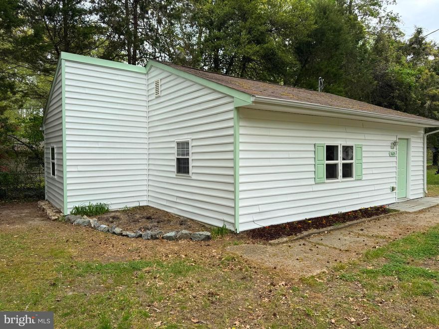 Welcome to 1605 Lakeview Drive in charming Colonial Beach—where comfort, style, and coastal living come together. This beautifully renovated 2-bedroom, 1-bath home offers the perfect blend of modern updates and relaxed beach-town appeal.

Step inside to find a bright, refreshed interior featuring updated flooring, fresh paint, and a thoughtfully redesigned layout that maximizes space and functionality. The kitchen shines with modern finishes and updated fixtures, making it both stylish and practical for everyday living.

Both bedrooms are well-sized with ample natural light, while the renovated bathroom boasts clean, contemporary touches. Whether you're looking for a full-time residence, weekend getaway, or investment opportunity, this home checks all the boxes.

Located just minutes from the water, you’ll enjoy easy access to beaches, boating, dining, and all that Colonial Beach has to offer. Spend your days soaking up the sun, fishing, or cruising the golf cart-friendly streets of this vibrant waterfront community.

Don’t miss your chance to own a move-in ready home near the Potomac—schedule your showing today!
HOA is Optional.