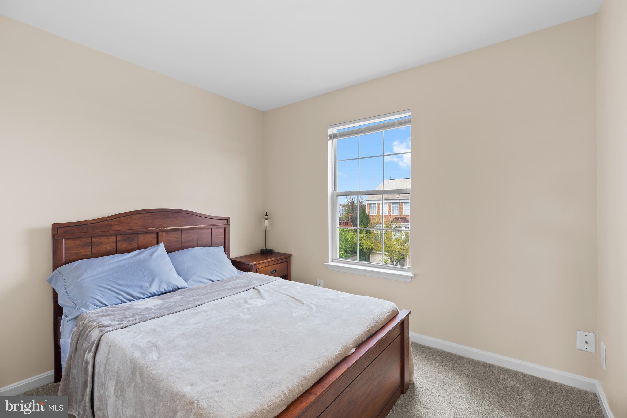 ASHBURN FARM - Residential