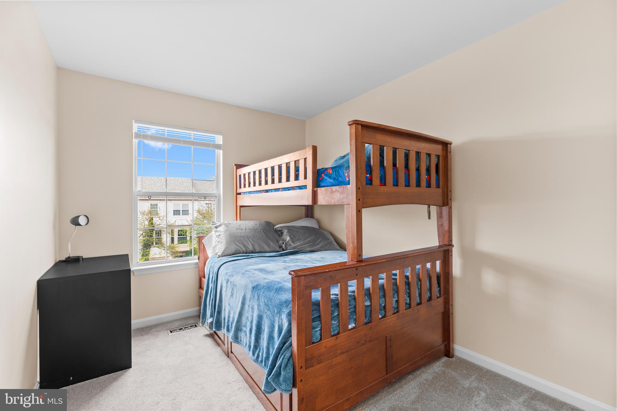 ASHBURN FARM - Residential