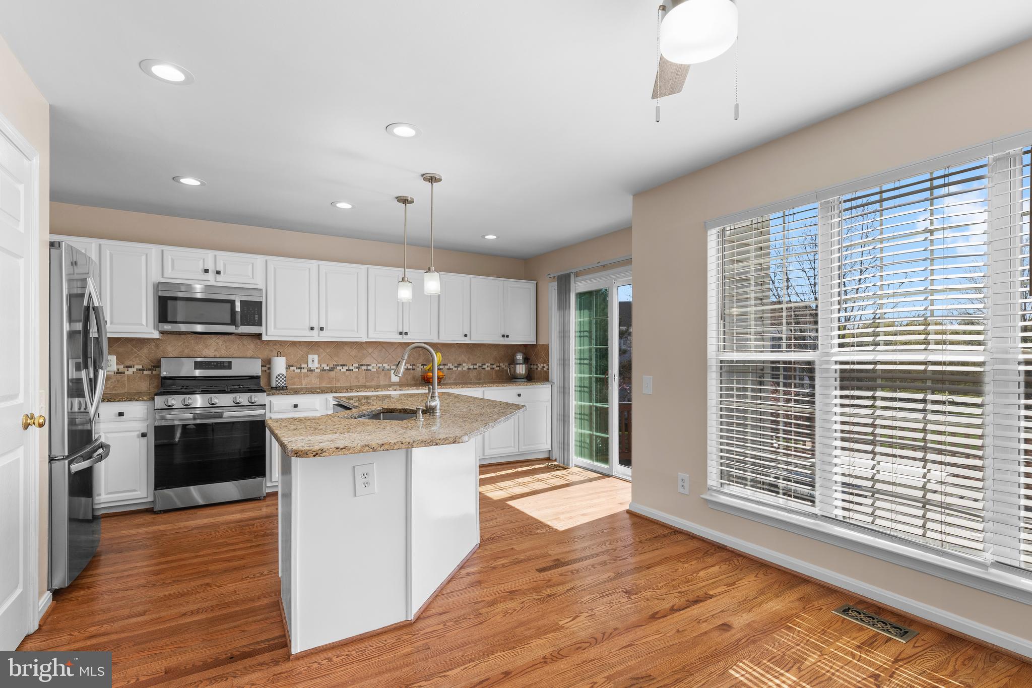 ASHBURN FARM - Residential