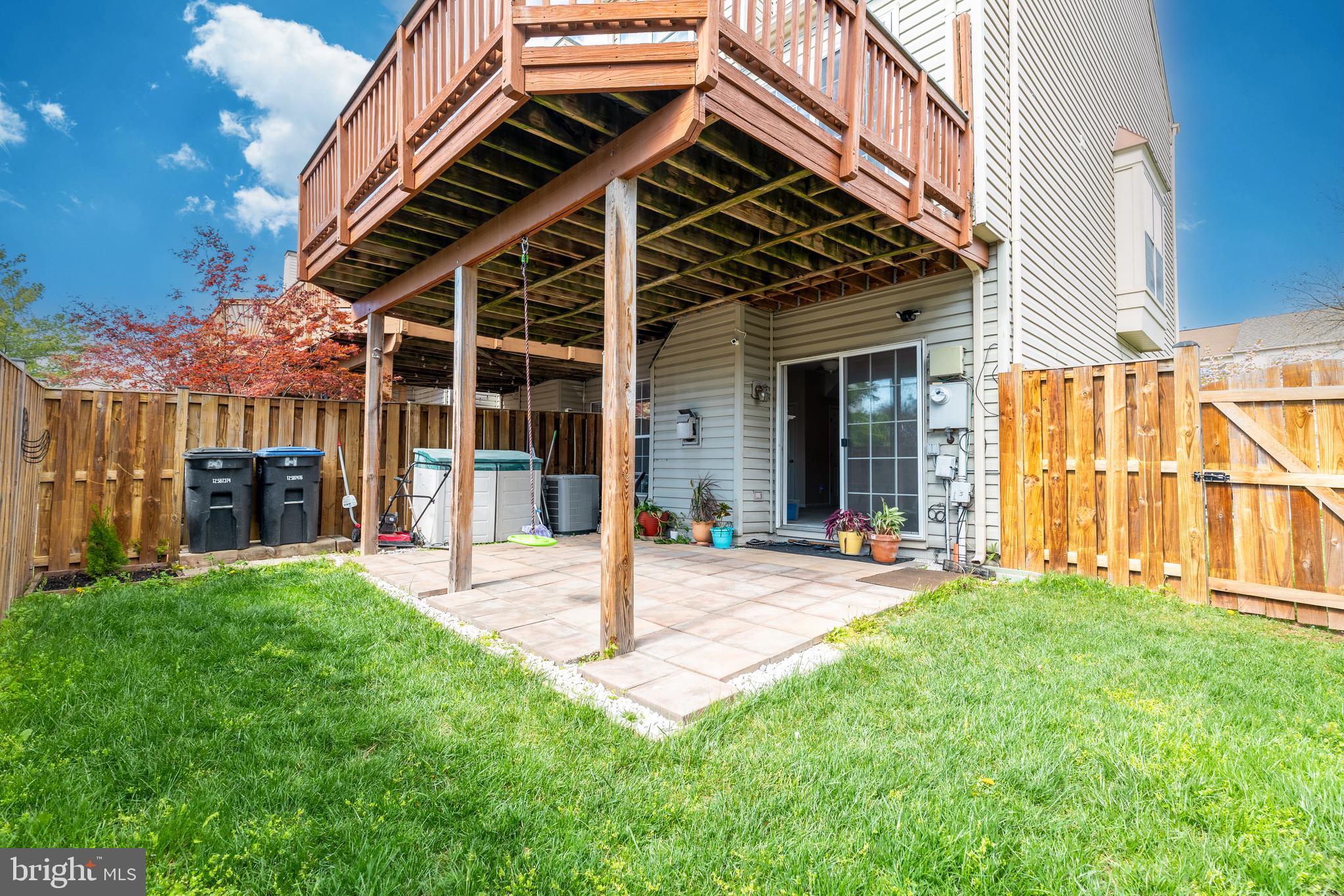 ASHBURN FARM - Residential