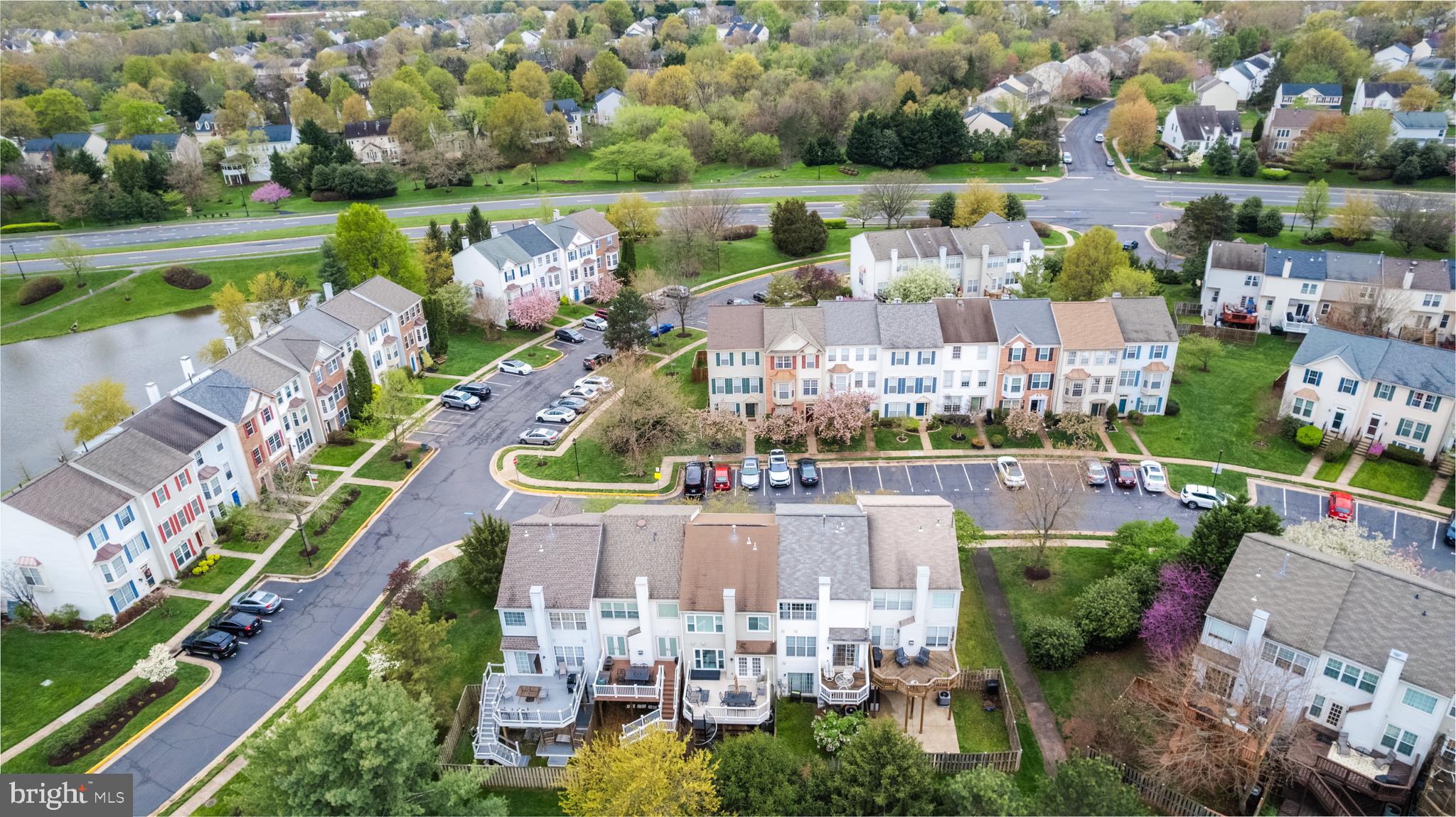 ASHBURN FARM - Residential