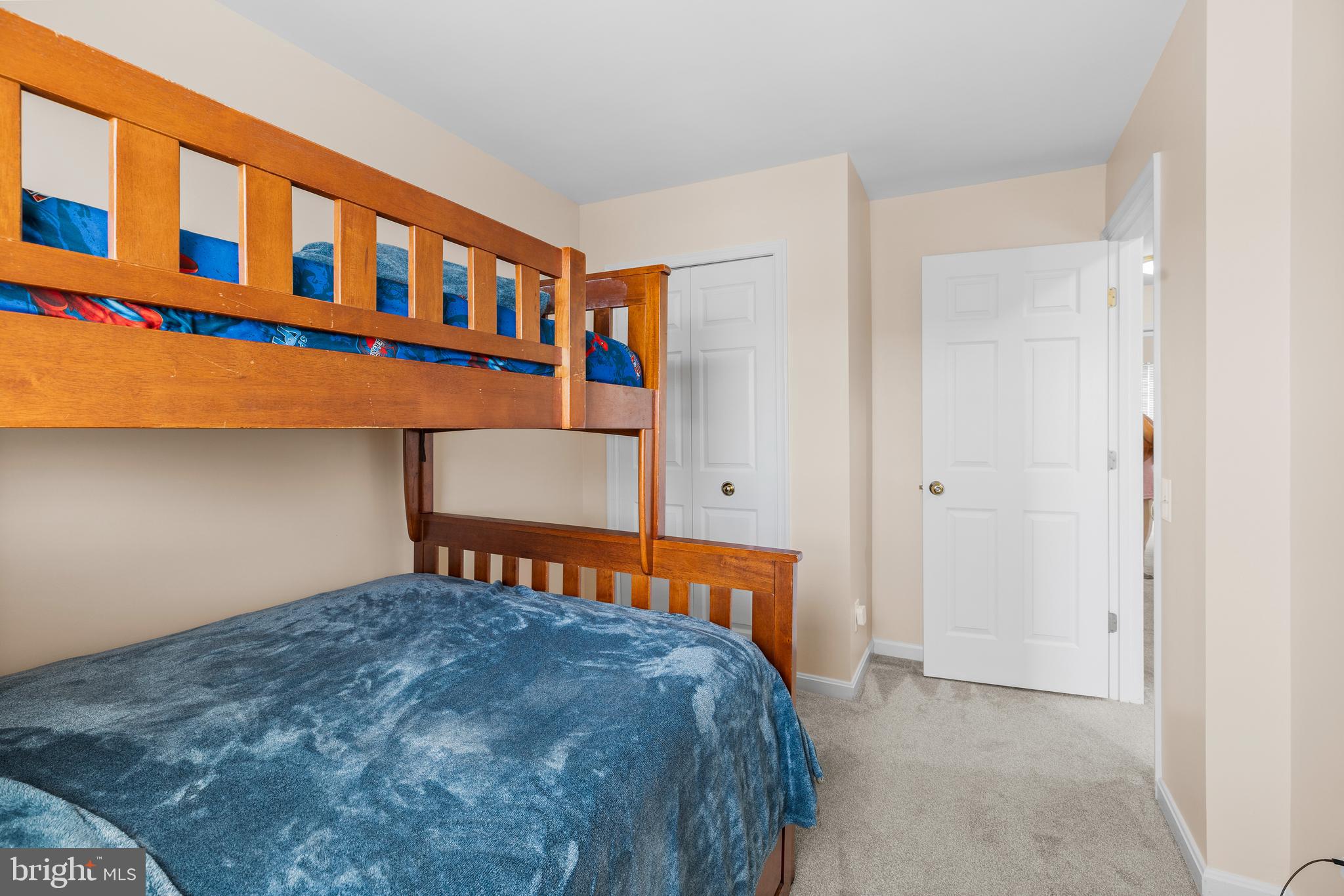 ASHBURN FARM - Residential