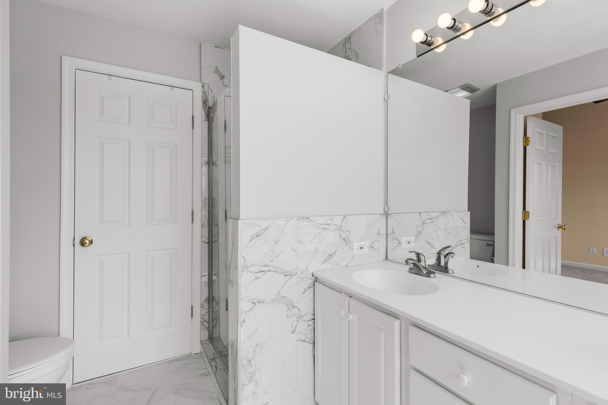 ASHBURN FARM - Residential