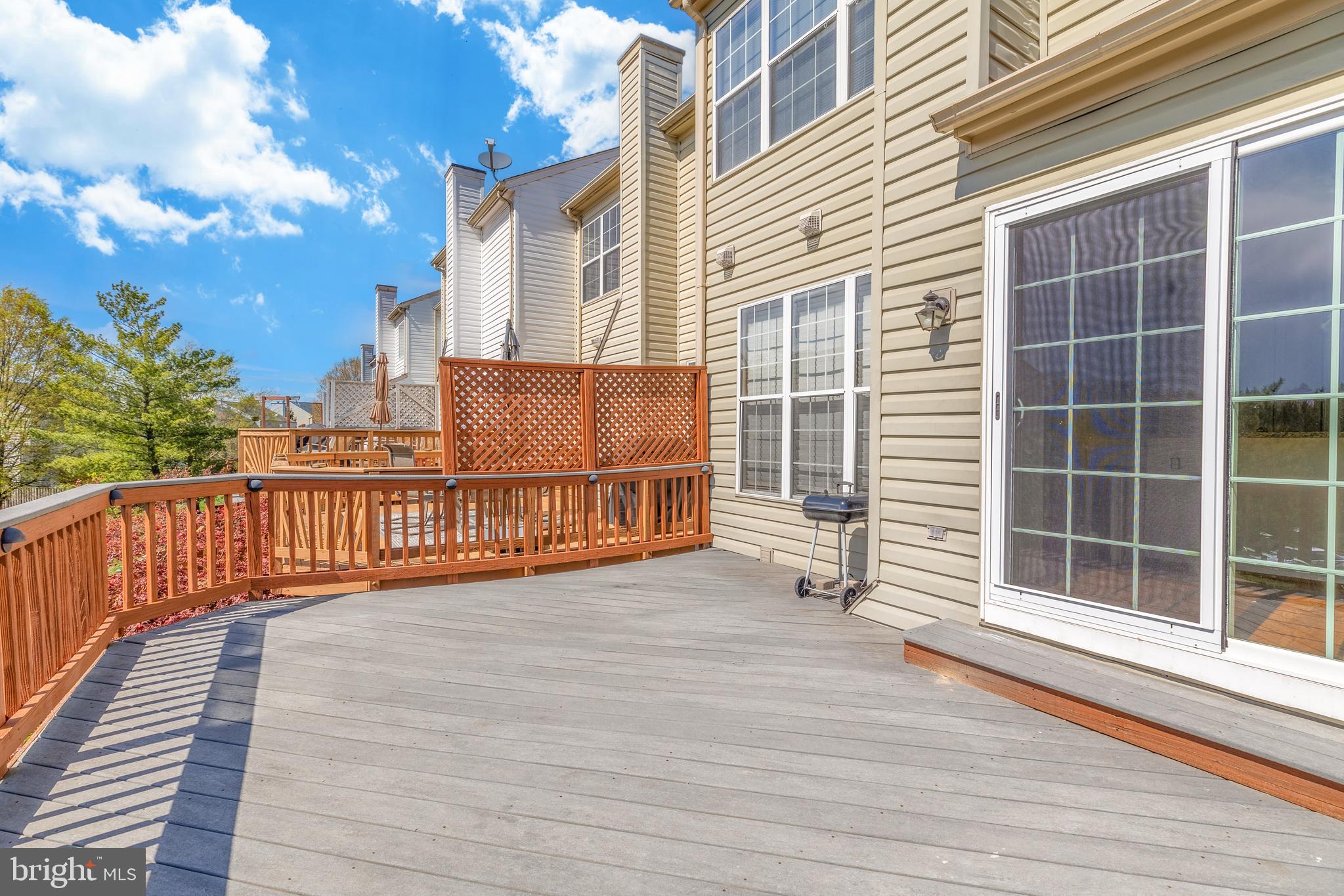 ASHBURN FARM - Residential