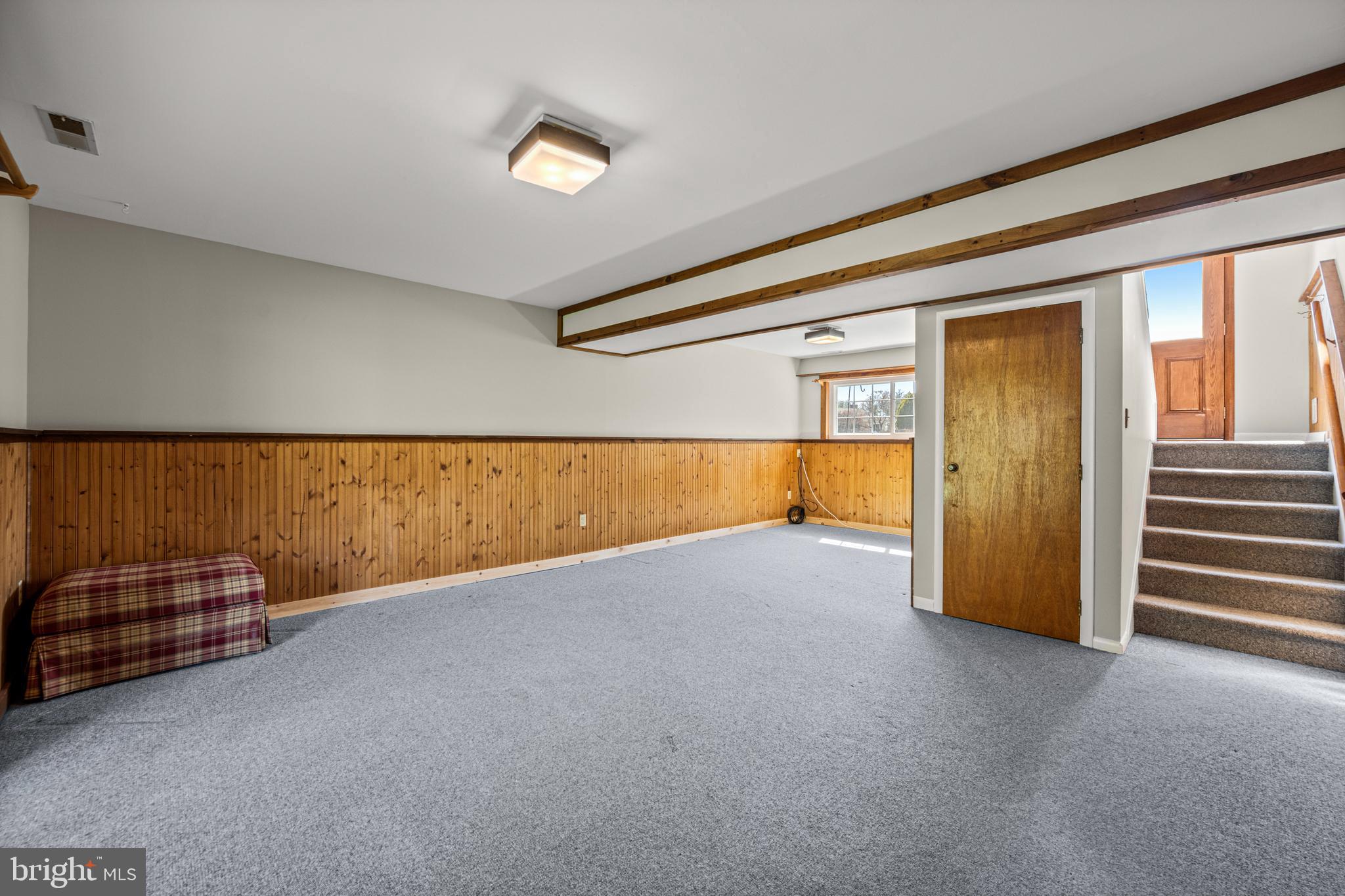 WOLF HILL - Residential