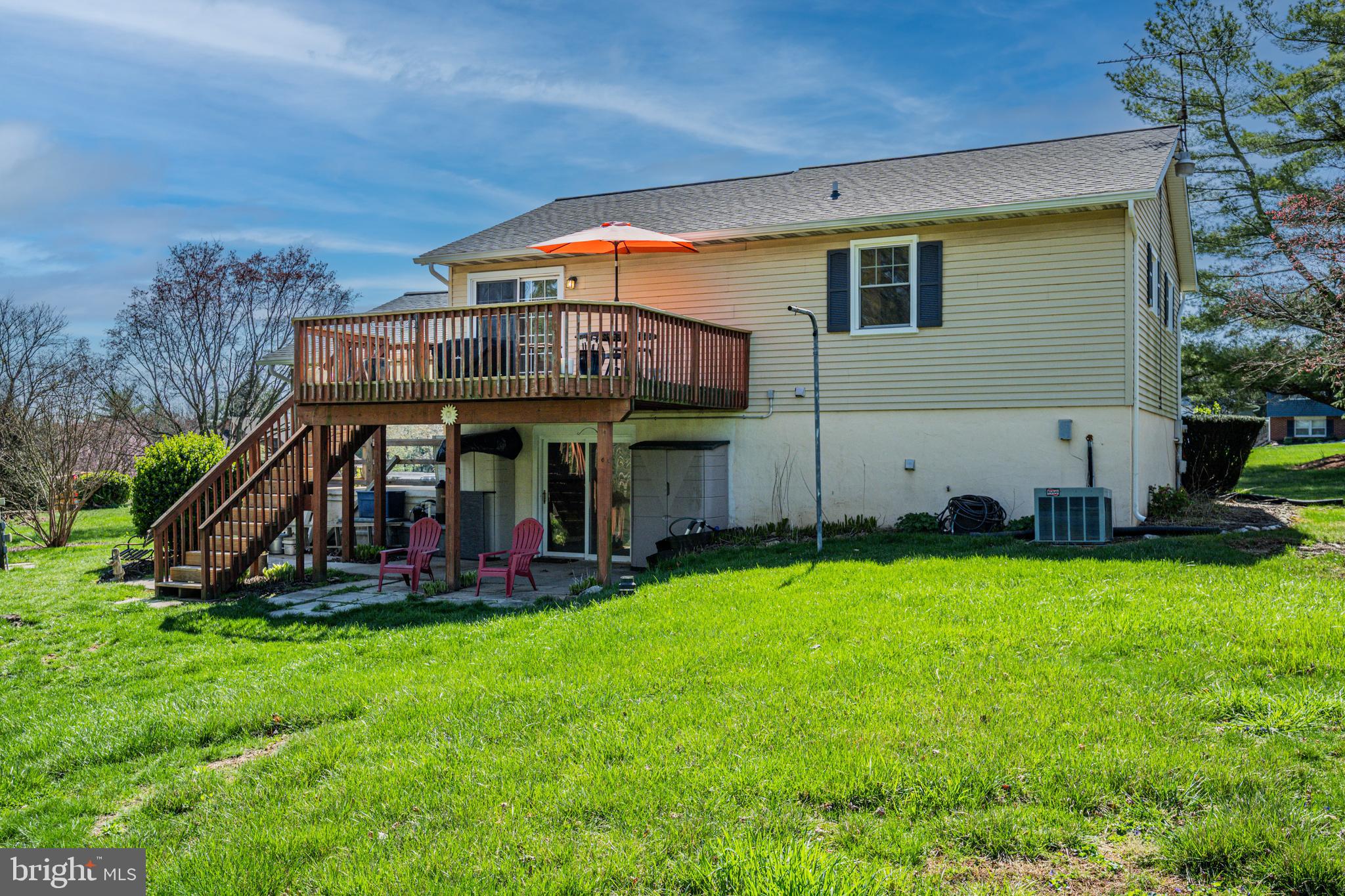 WOLF HILL - Residential