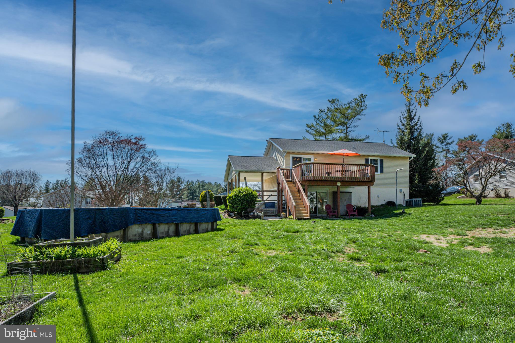 WOLF HILL - Residential