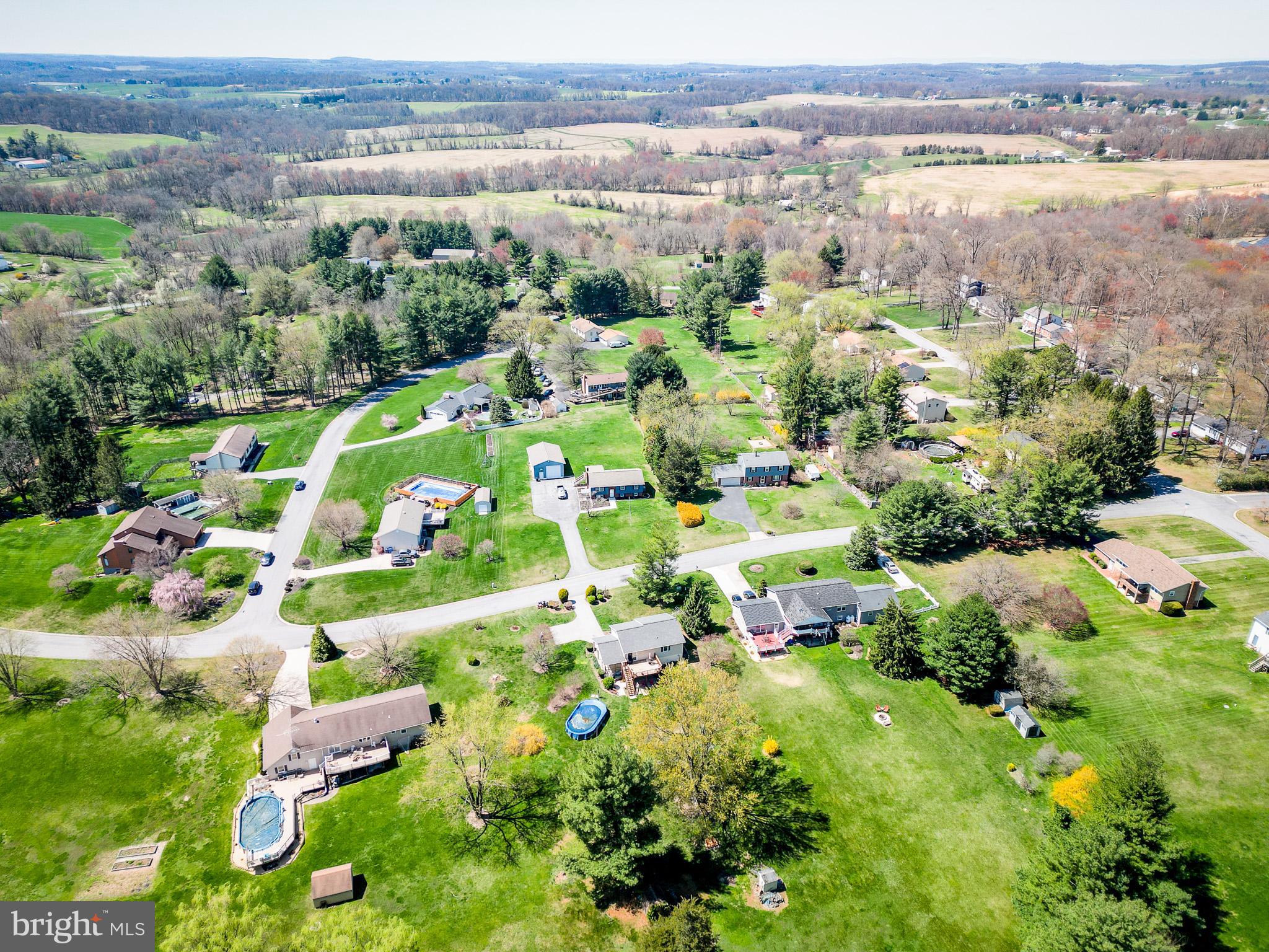 WOLF HILL - Residential