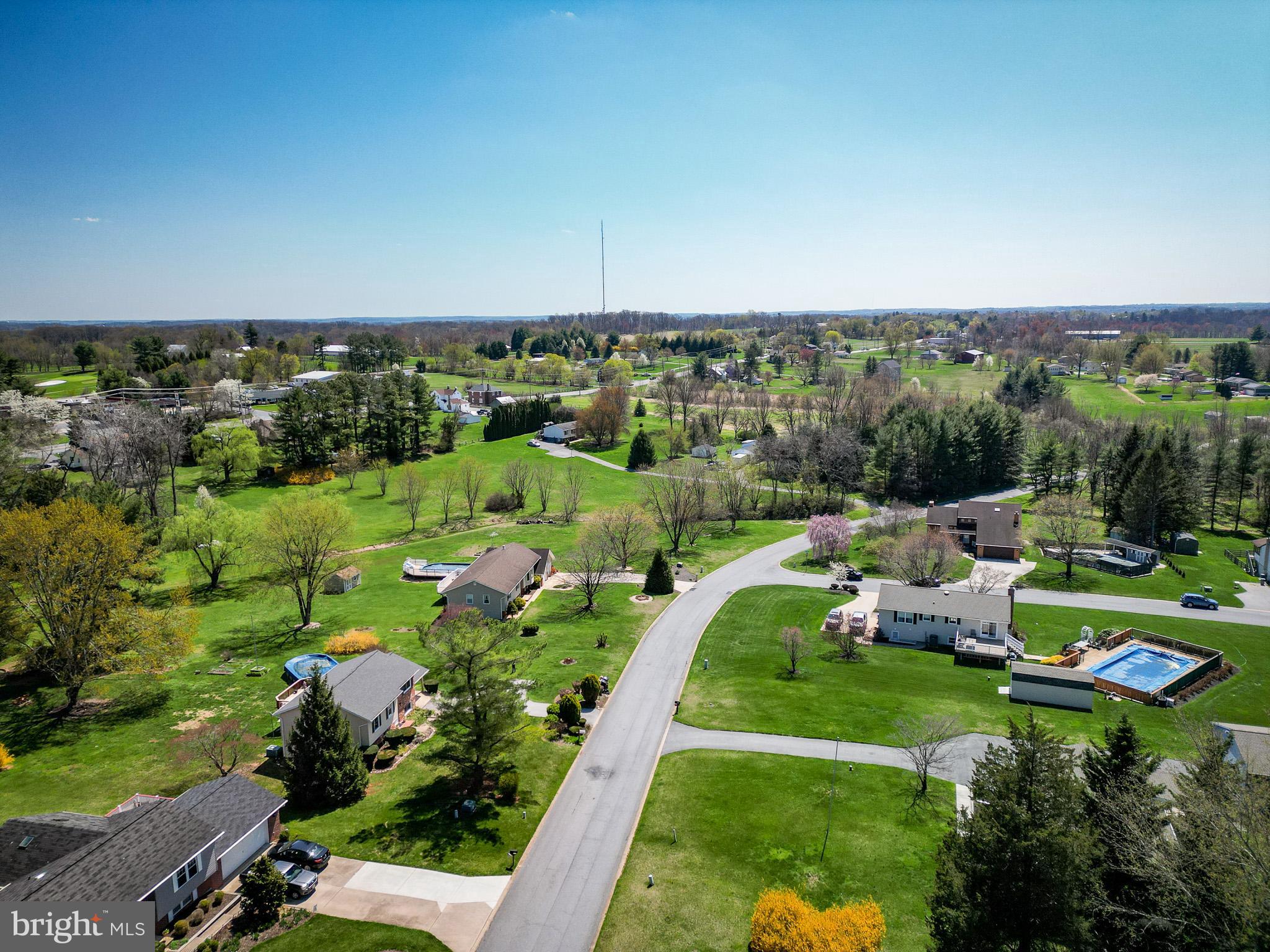 WOLF HILL - Residential