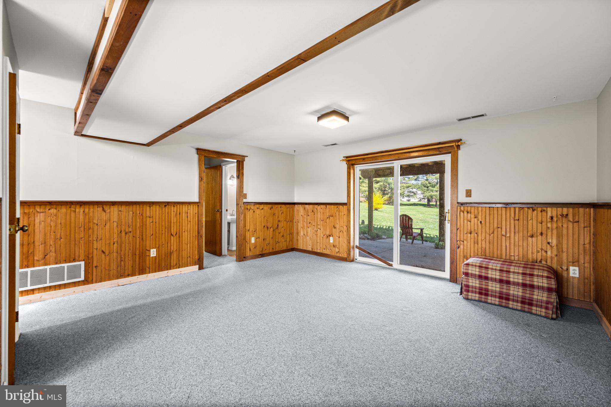 WOLF HILL - Residential