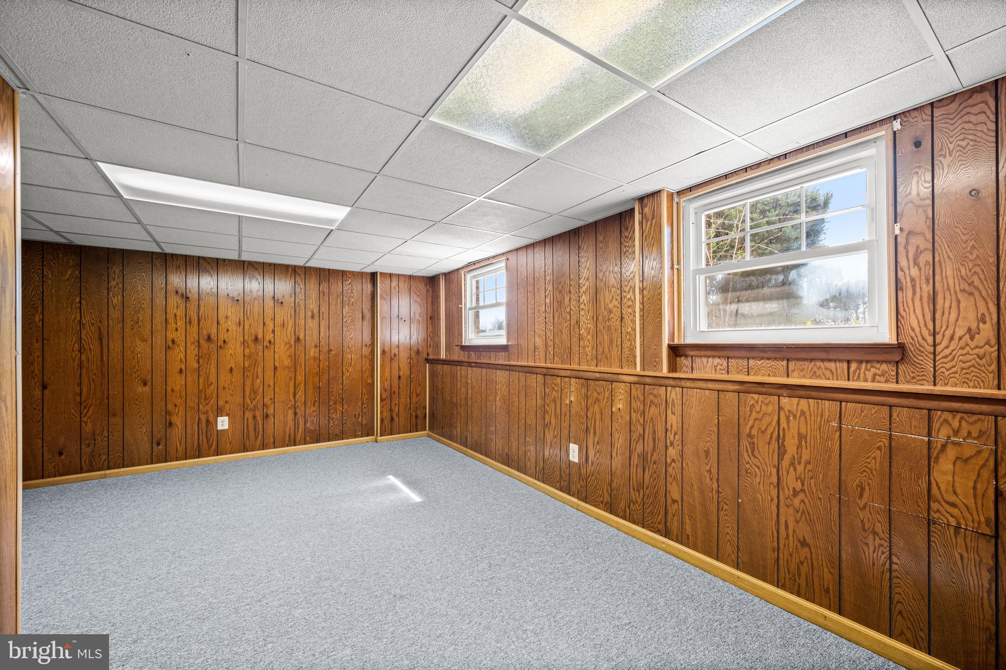 WOLF HILL - Residential