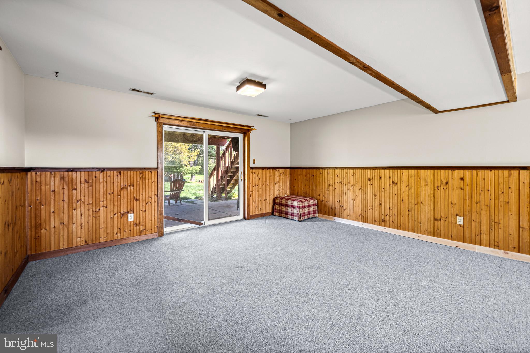 WOLF HILL - Residential