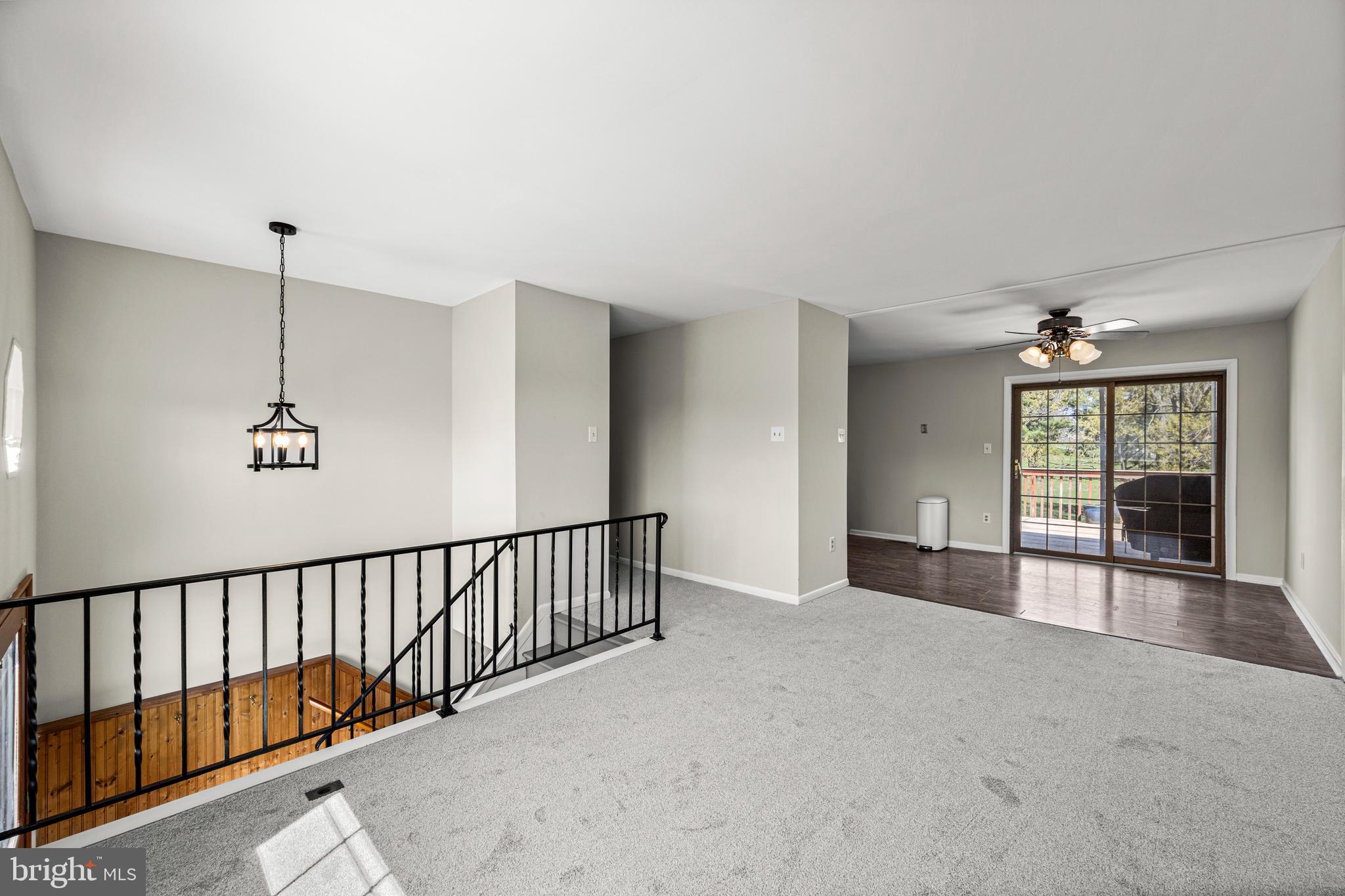 WOLF HILL - Residential